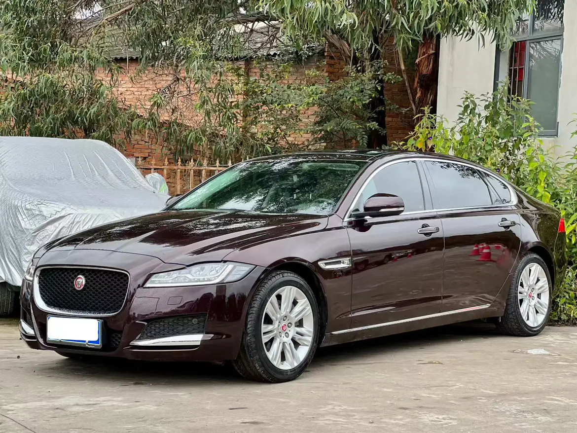 Jaguar XFL
