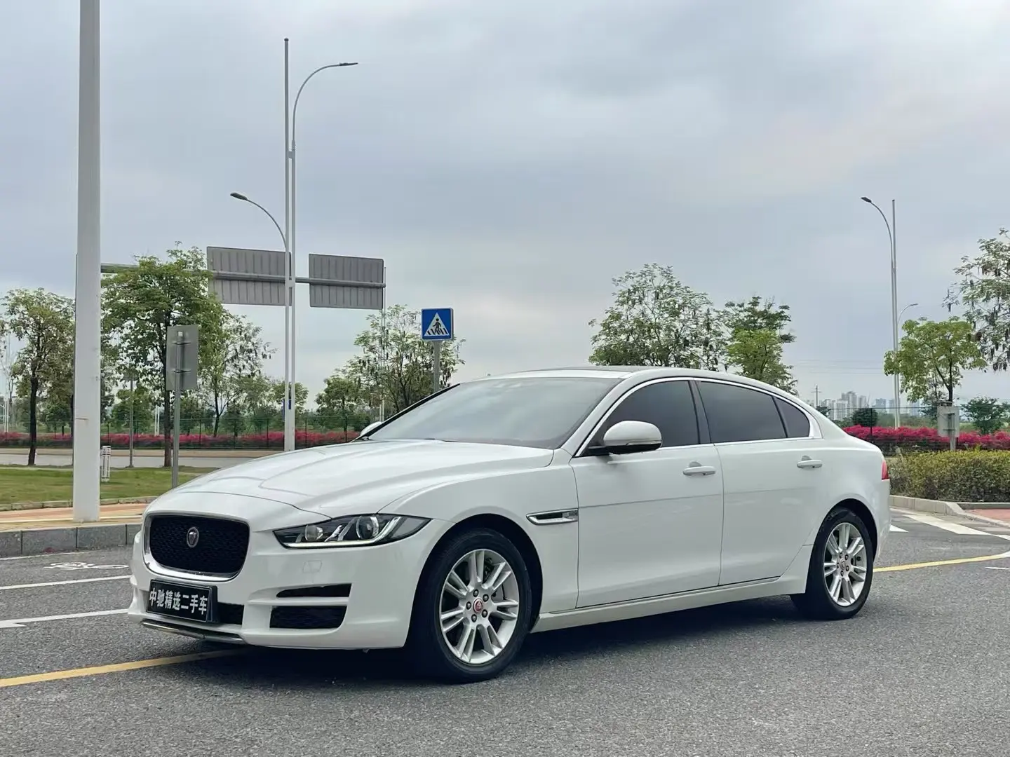 Jaguar XEL