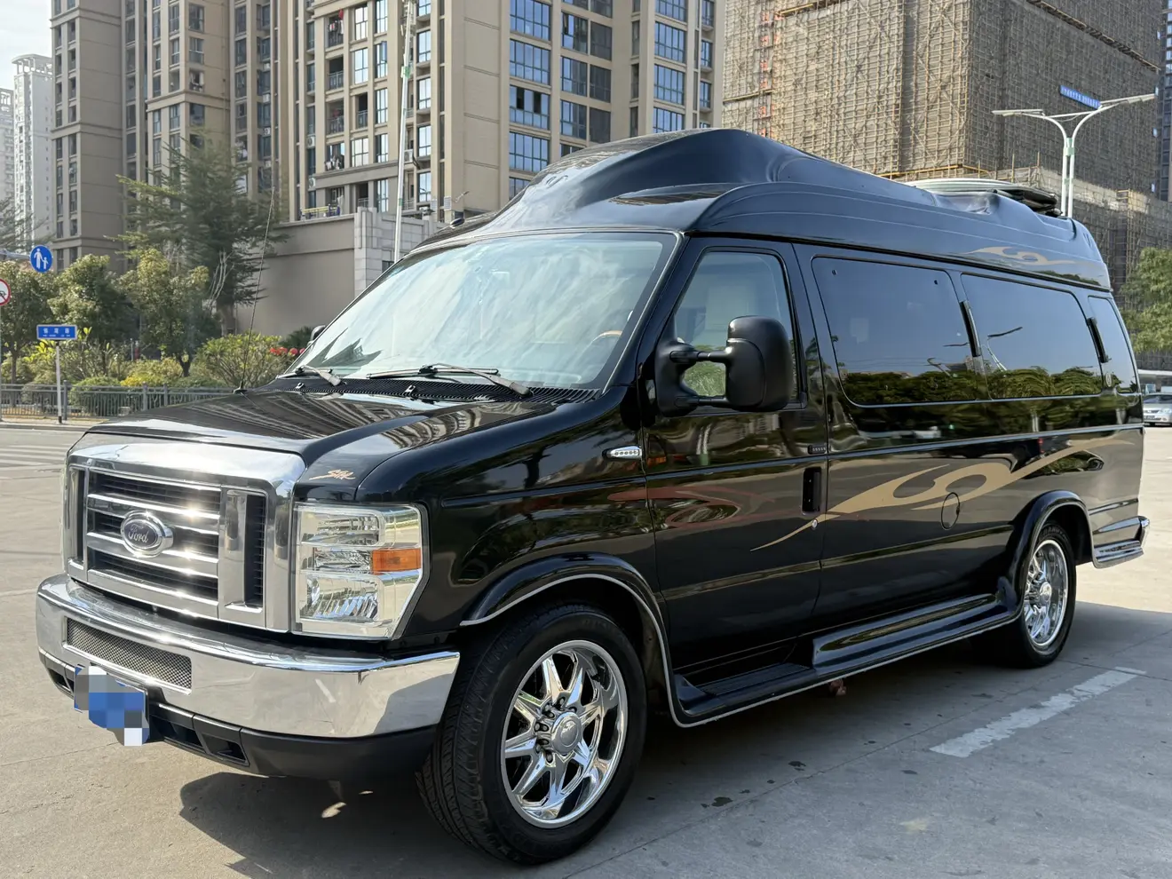 Ford E350
