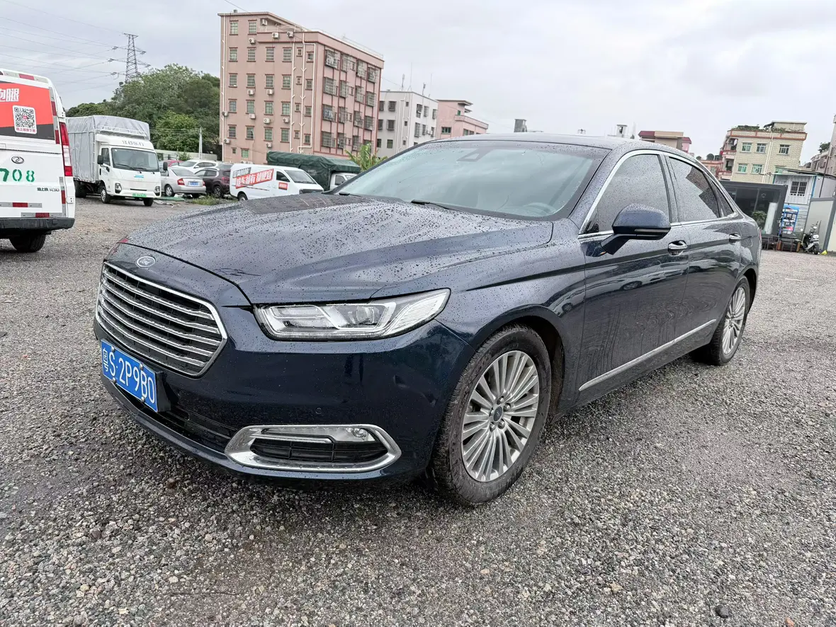 Ford Taurus