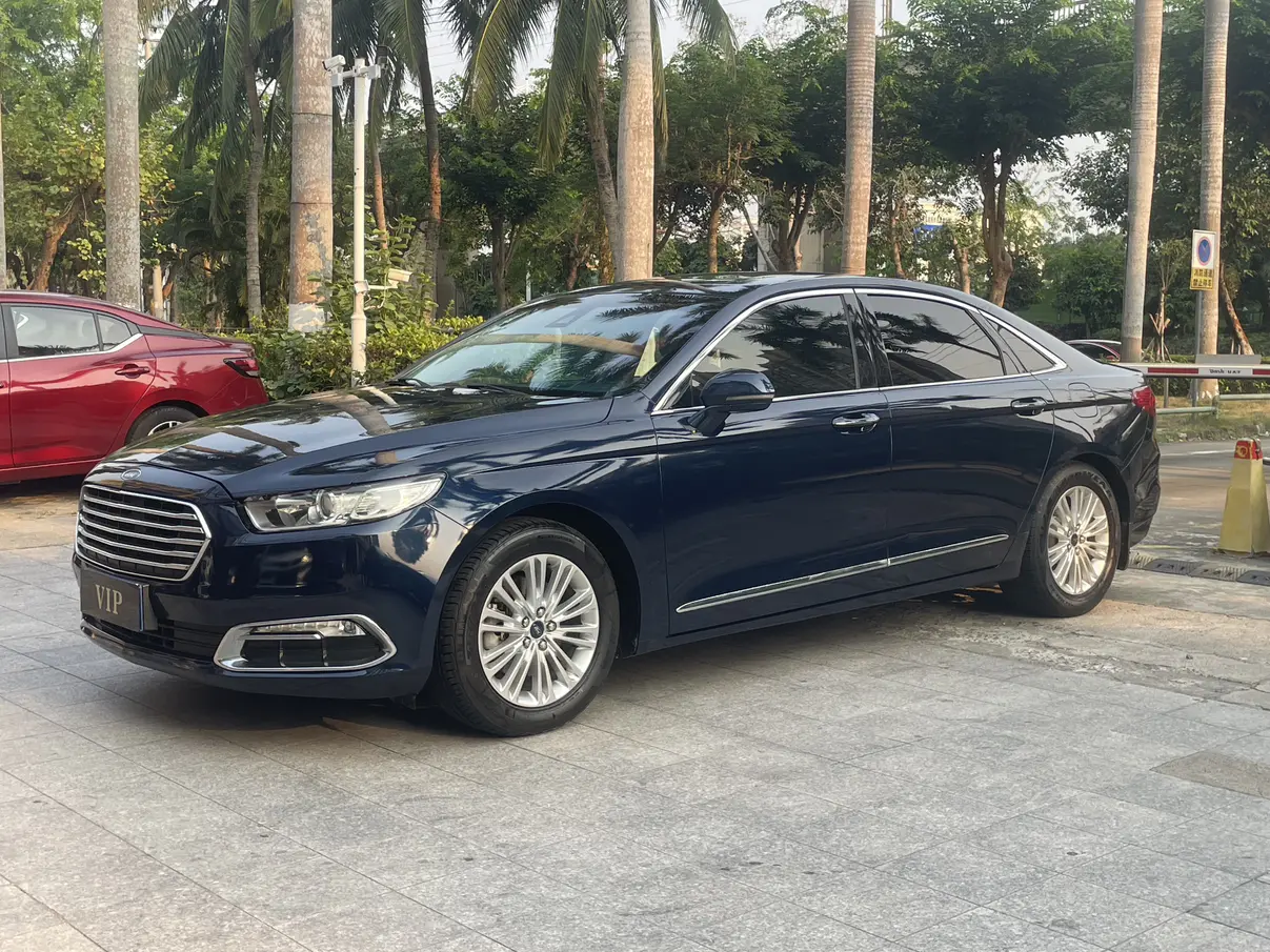 Ford Taurus