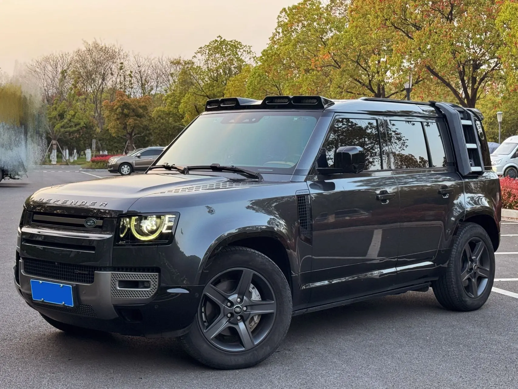 Land Rover Guard