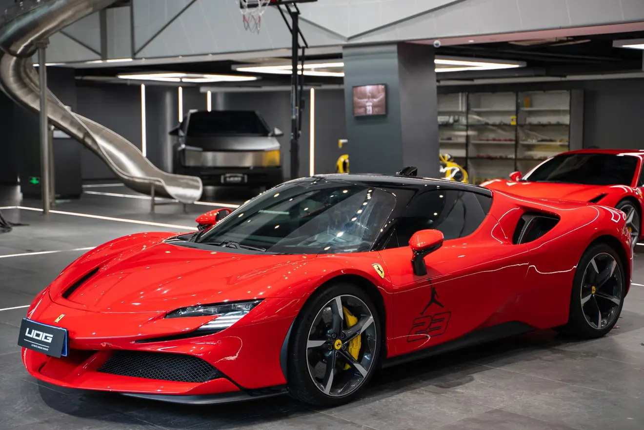 Ferrari SF90