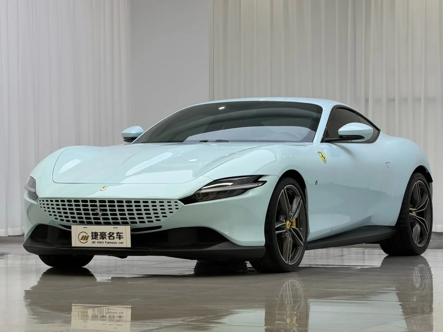 Ferrari Roma