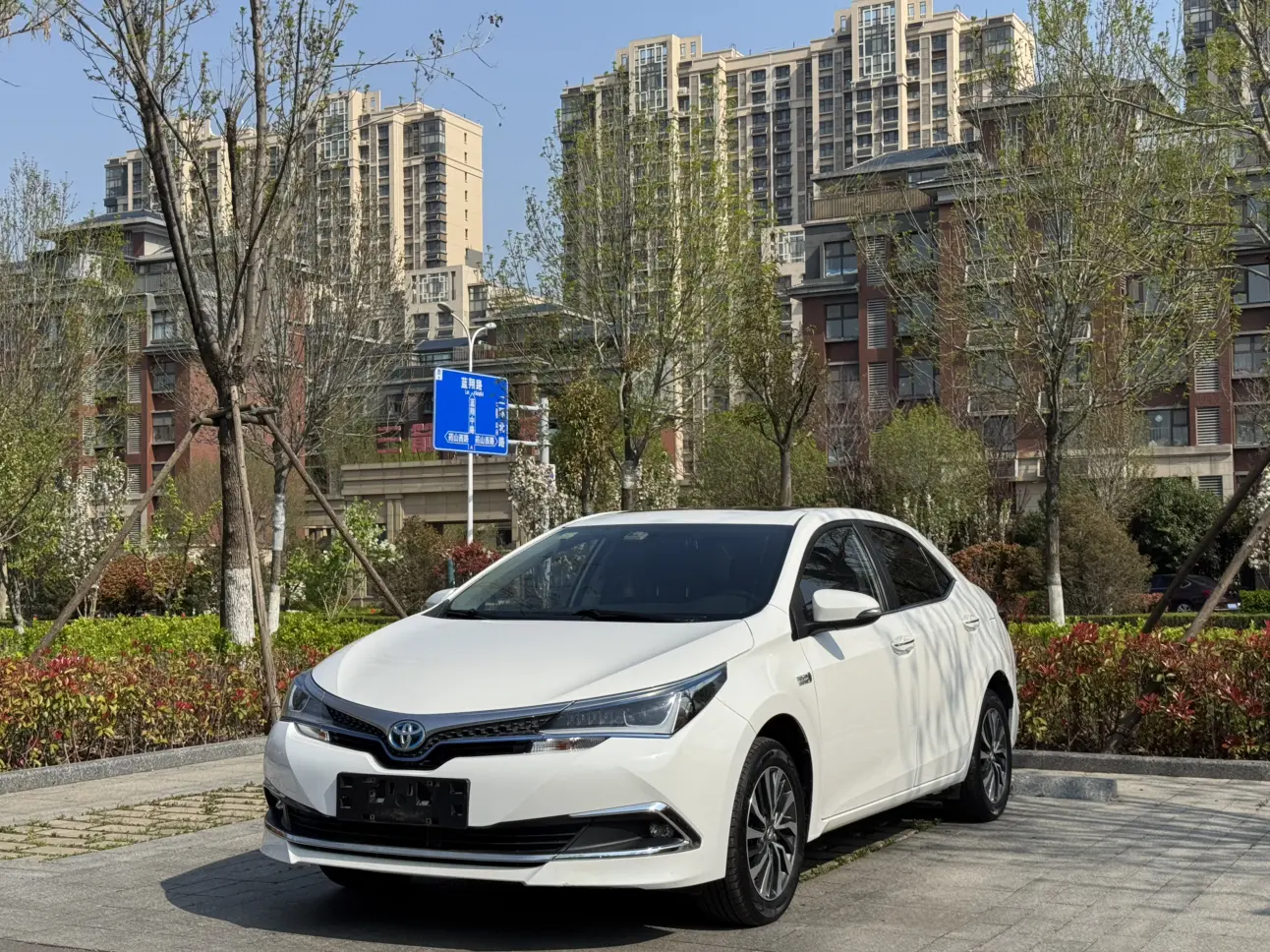 Toyota Corolla Dual Engine E+