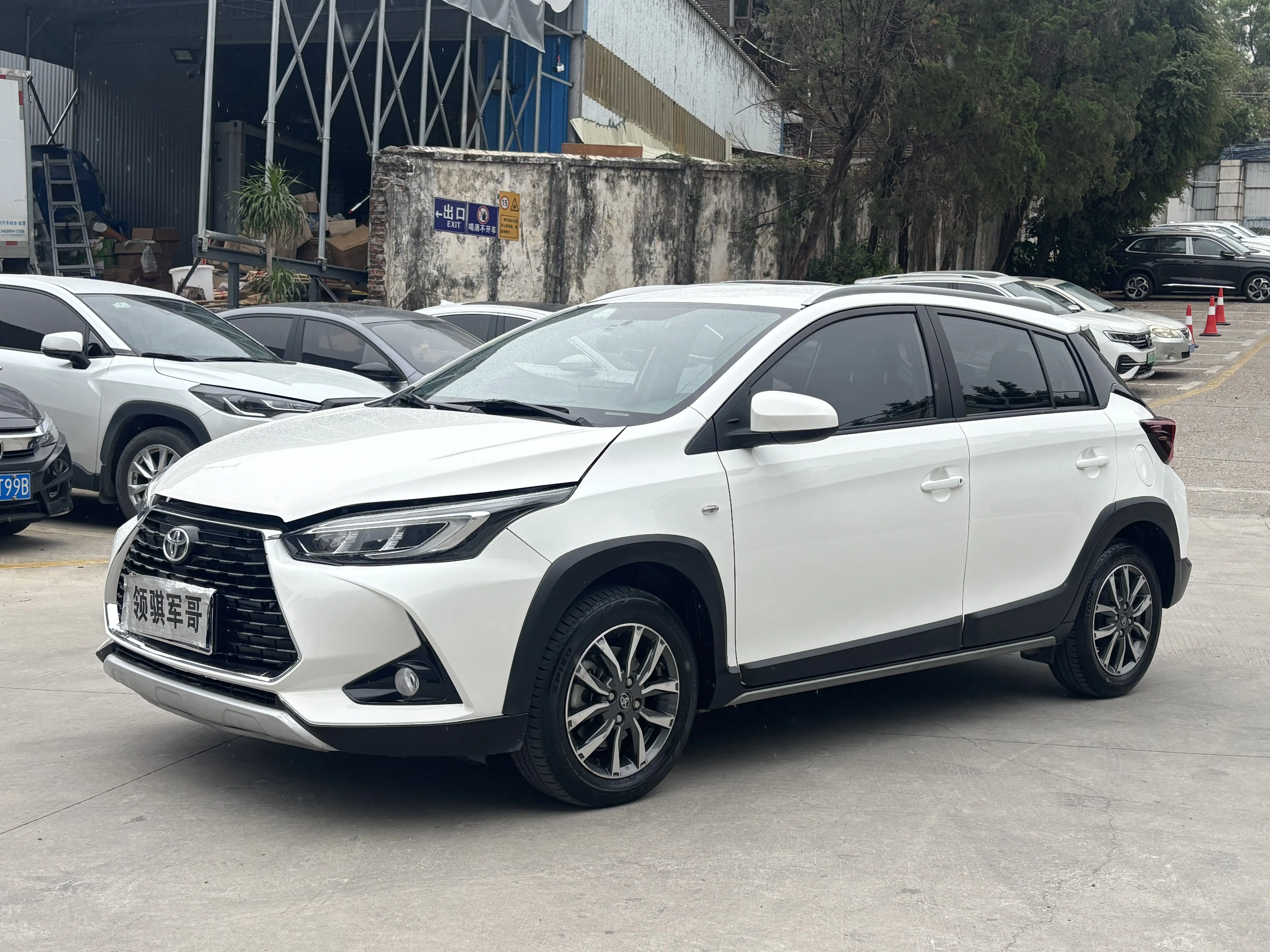 Toyota Yaris L