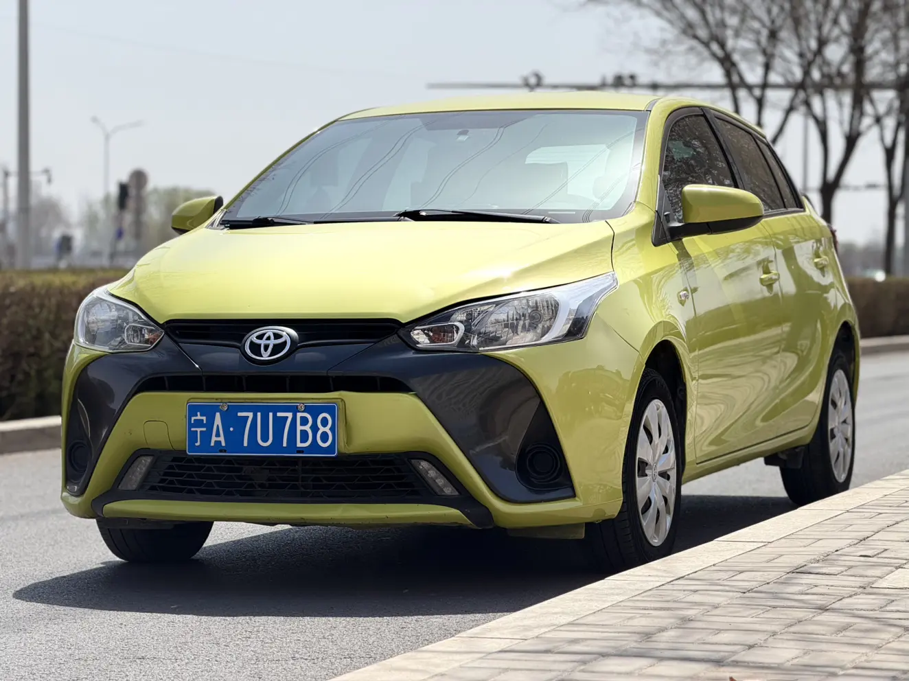 Toyota Yaris L