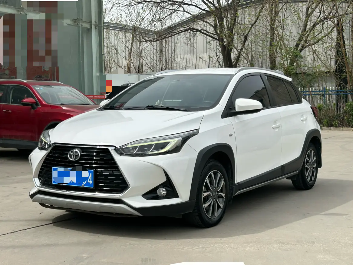 Toyota Yaris L