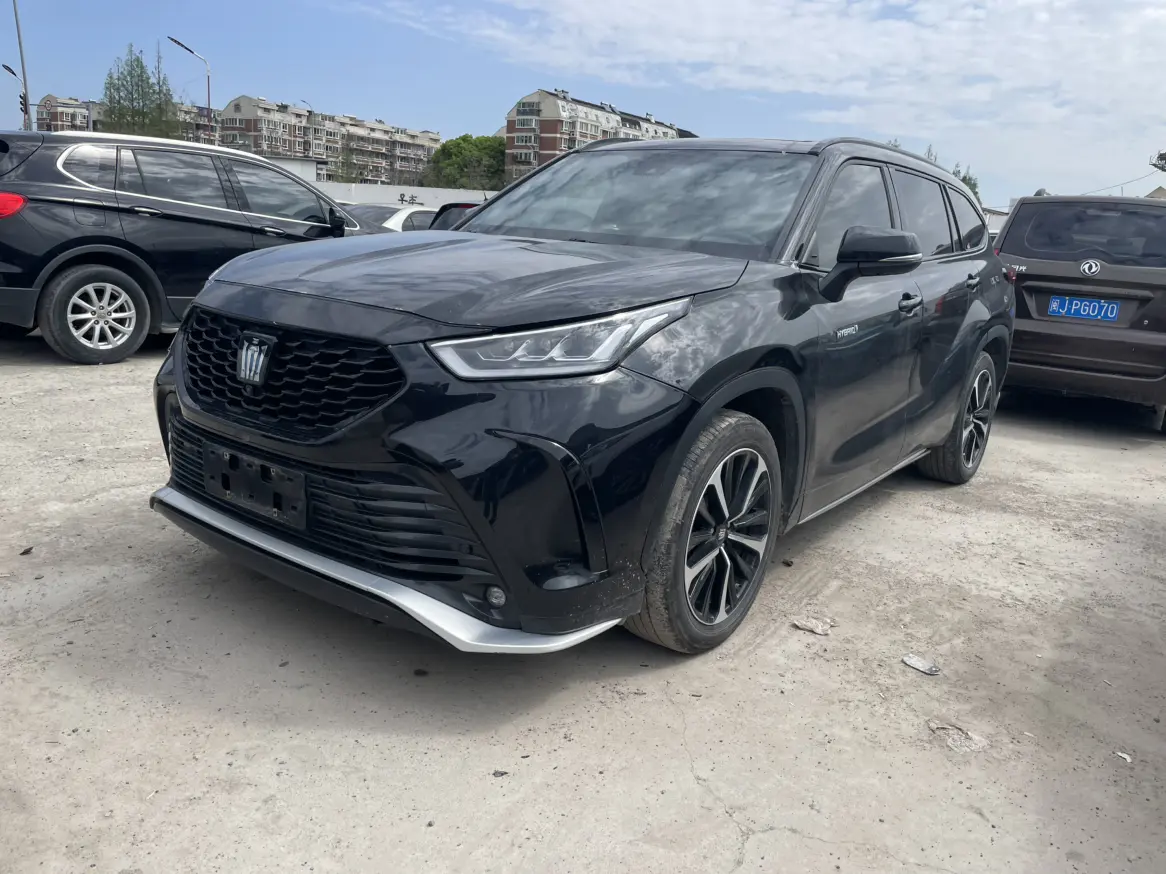 Toyota Crown Kluger