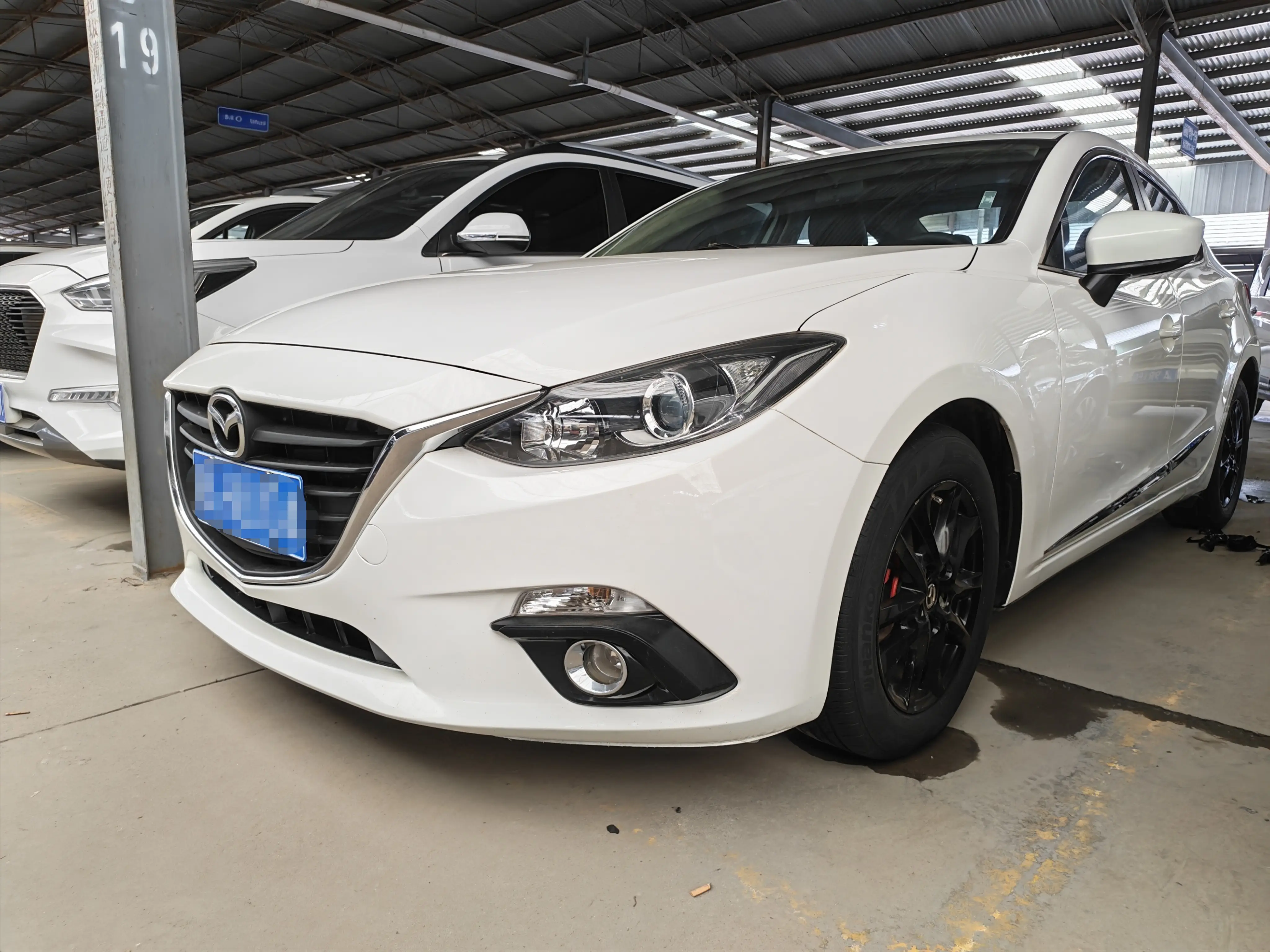 Mazda Axela