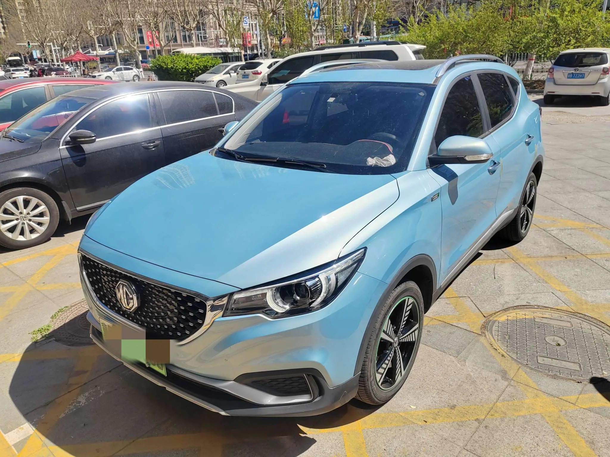 MG EZS pure electric