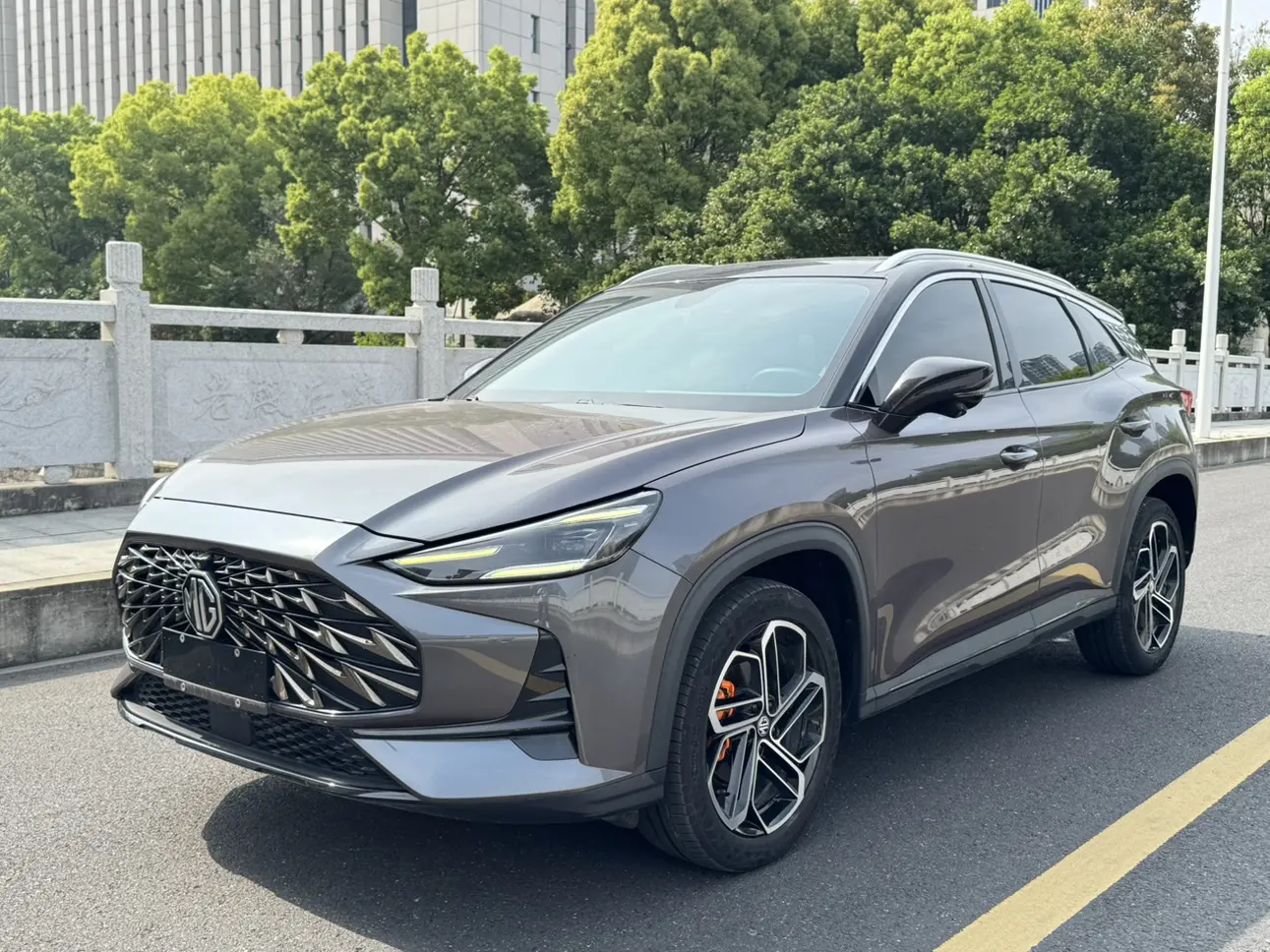 MG ONE