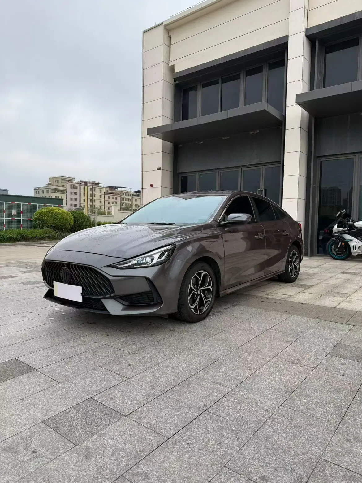 MG 5