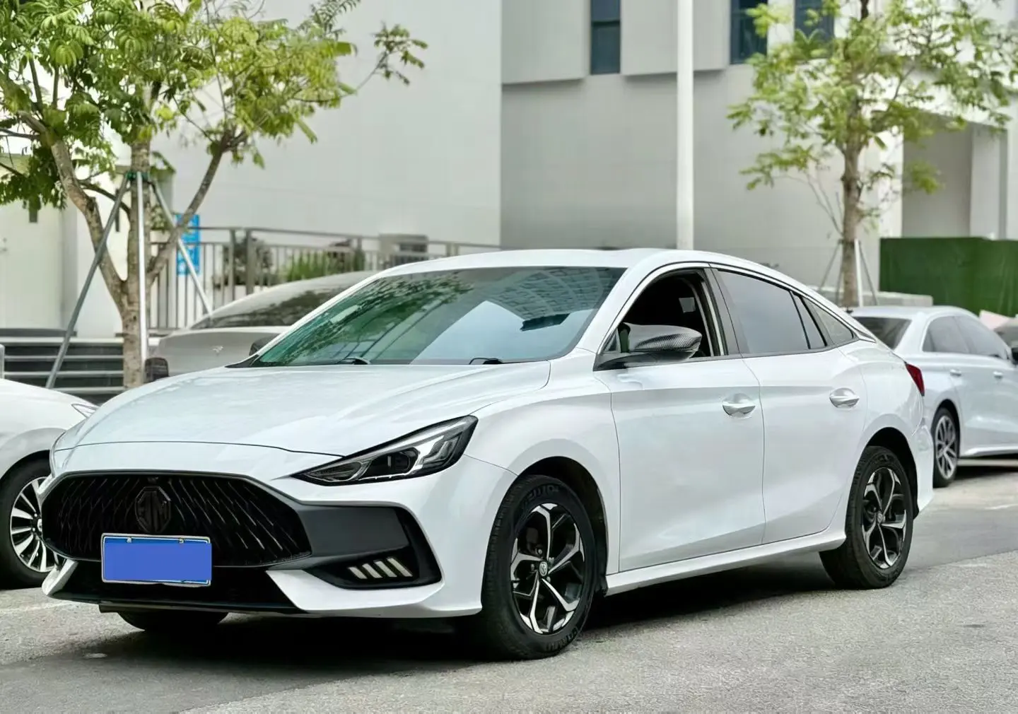MG 5
