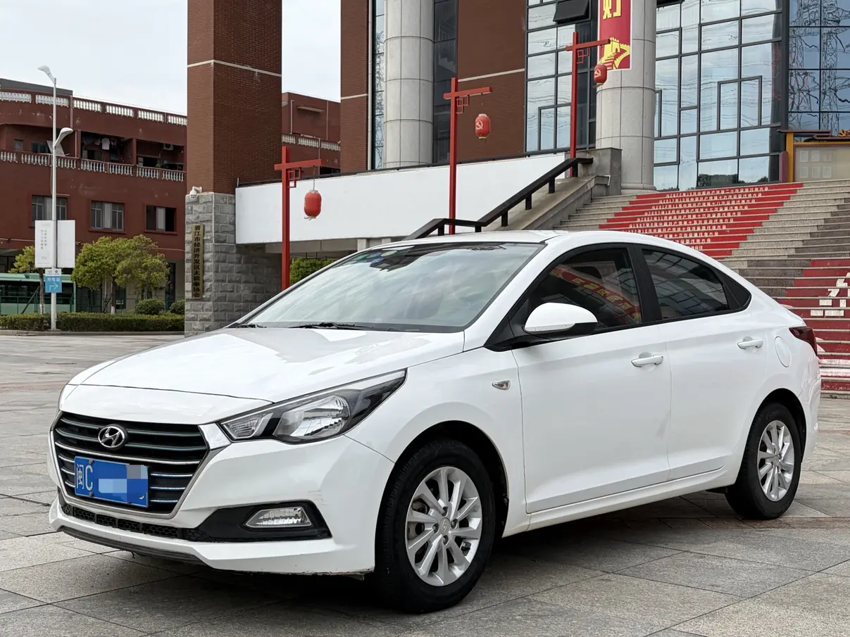 Hyundai Accept