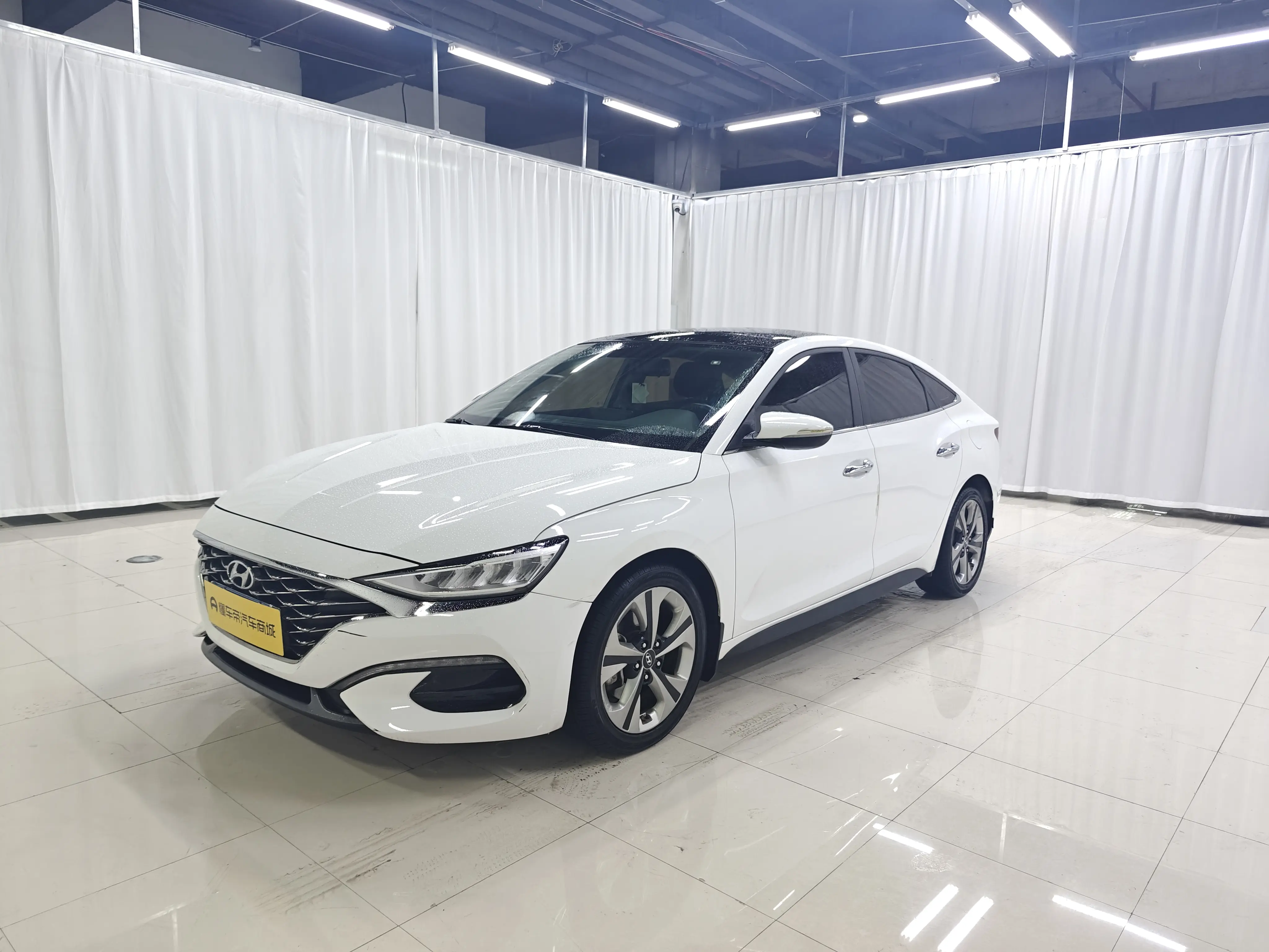 Hyundai Lafesta