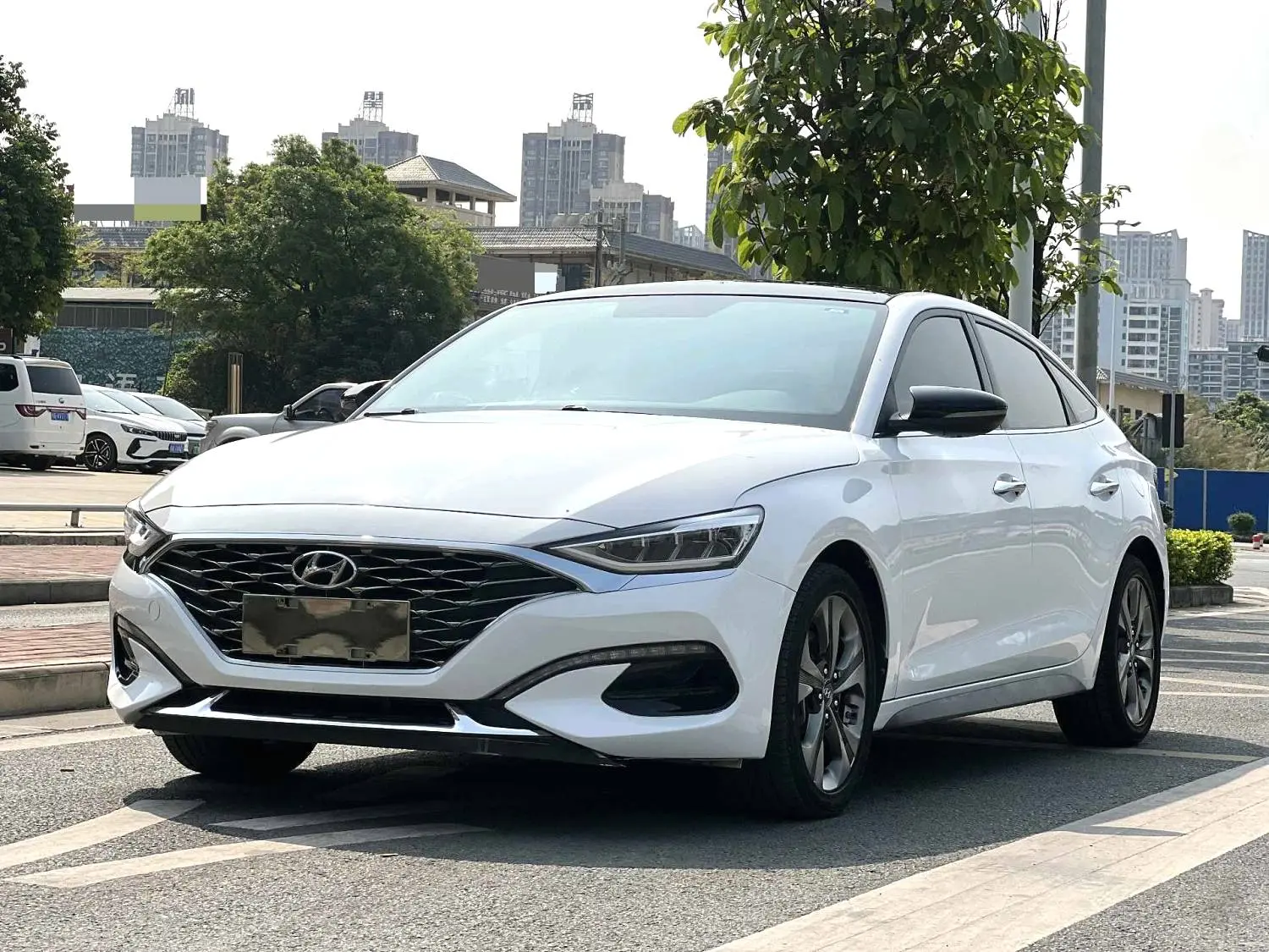 Hyundai Lafesta