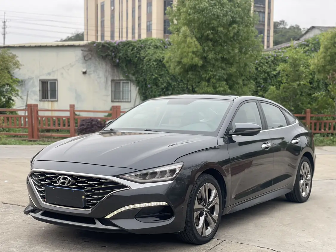 Hyundai Lafesta