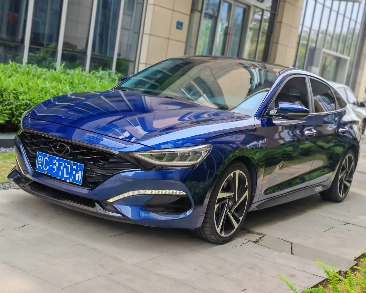 Hyundai Lafesta