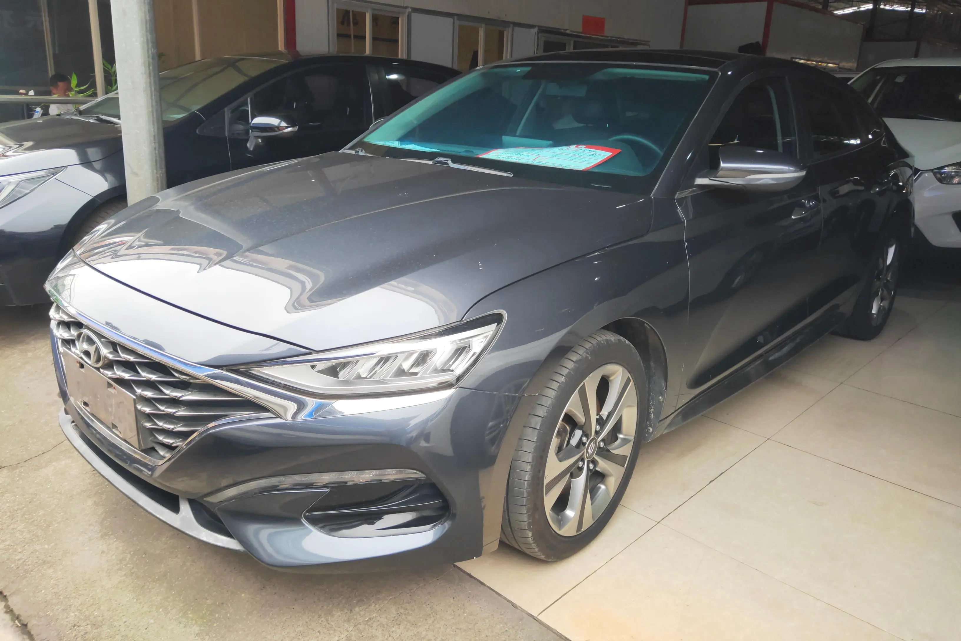 Hyundai Lafesta