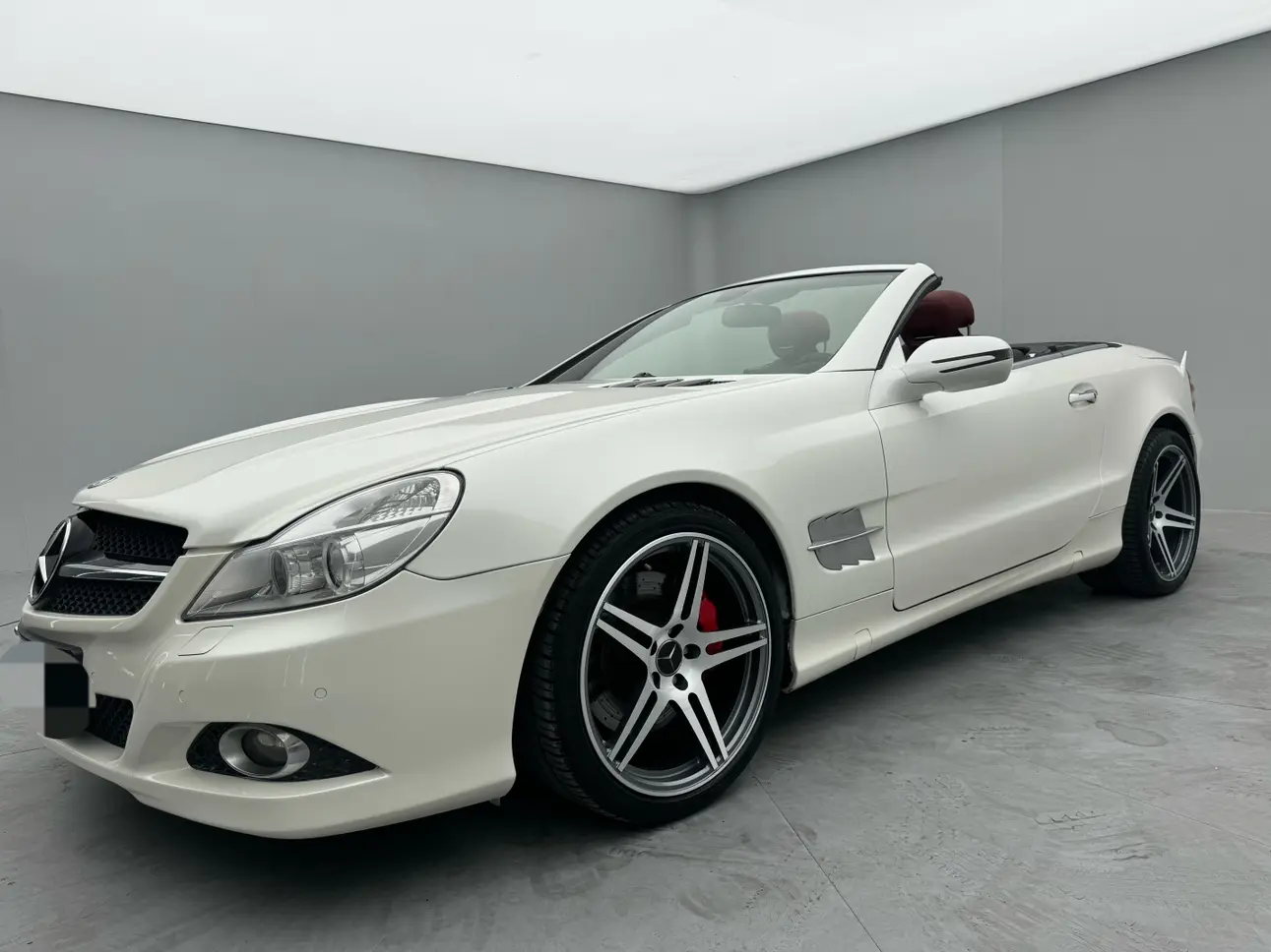 Mercedes-Benz SL Class