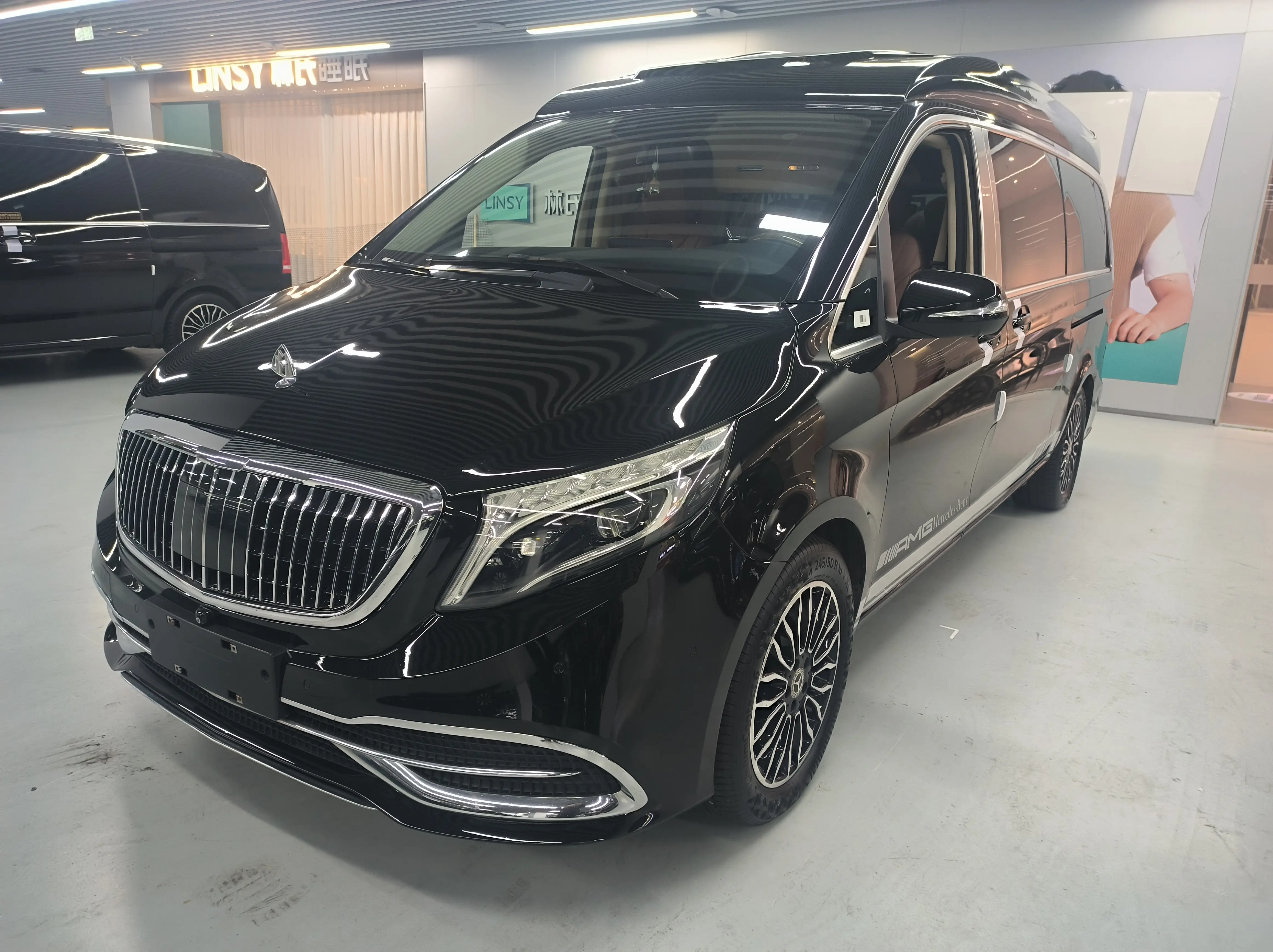 Mercedes-Benz Mercedes Benz V Class
