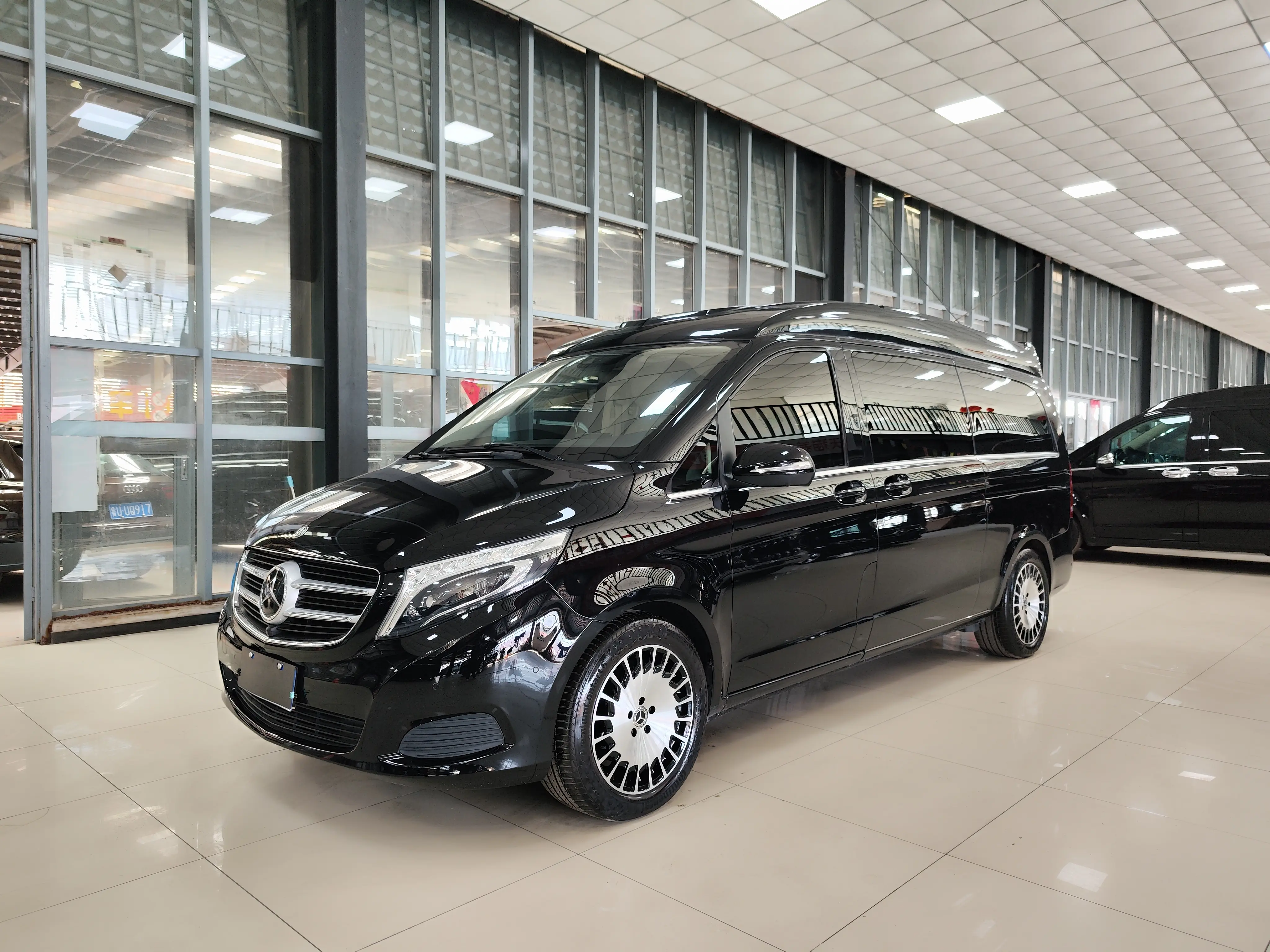 Mercedes-Benz Mercedes Benz V Class