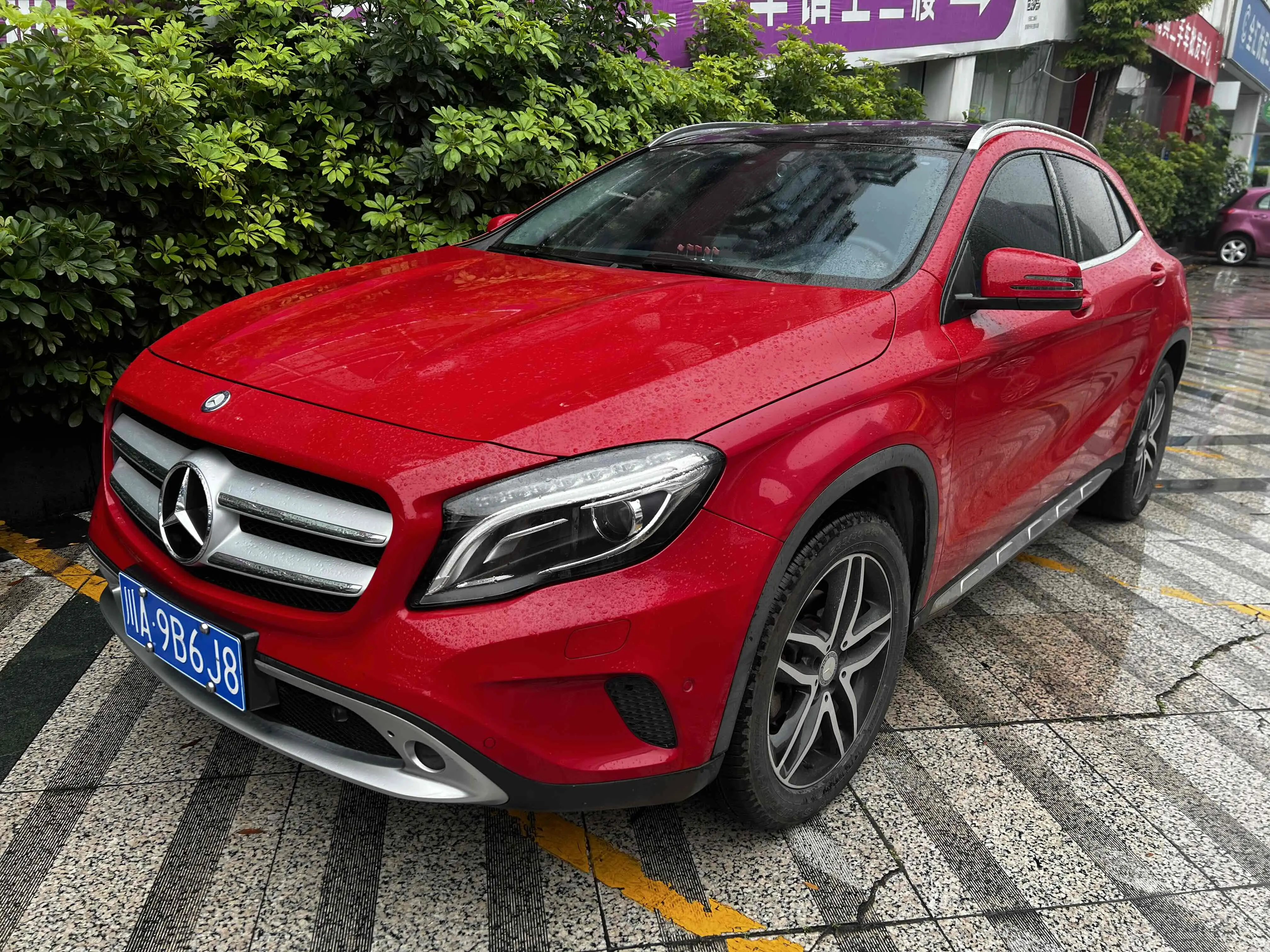 Mercedes-Benz GLA
