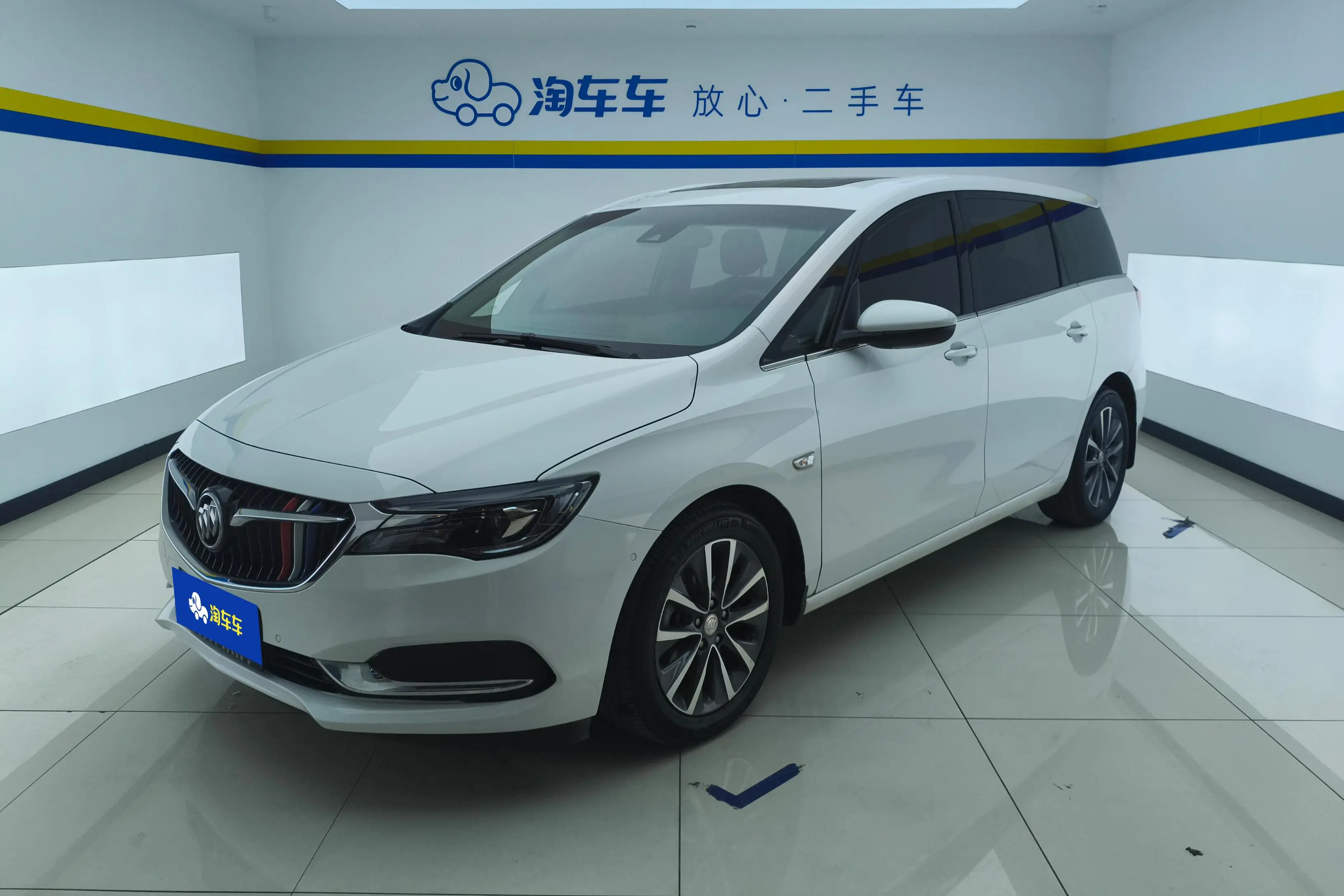 Buick GL6