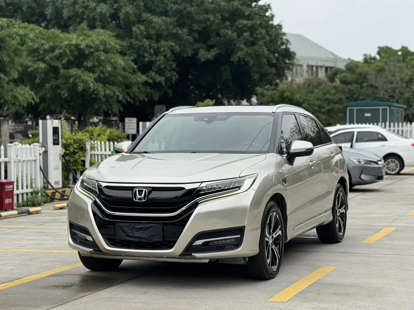 Honda UR-V