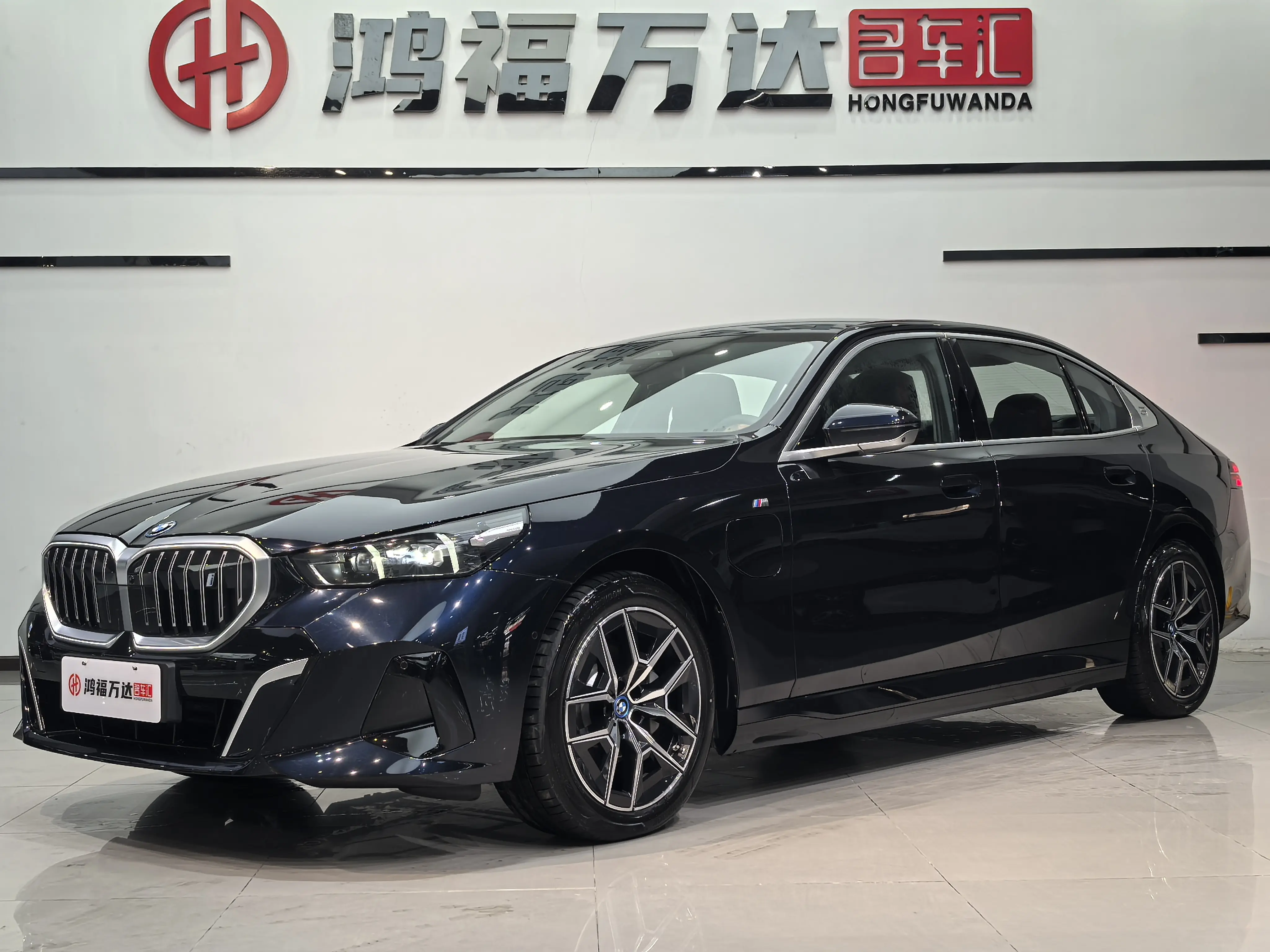 BMW i5