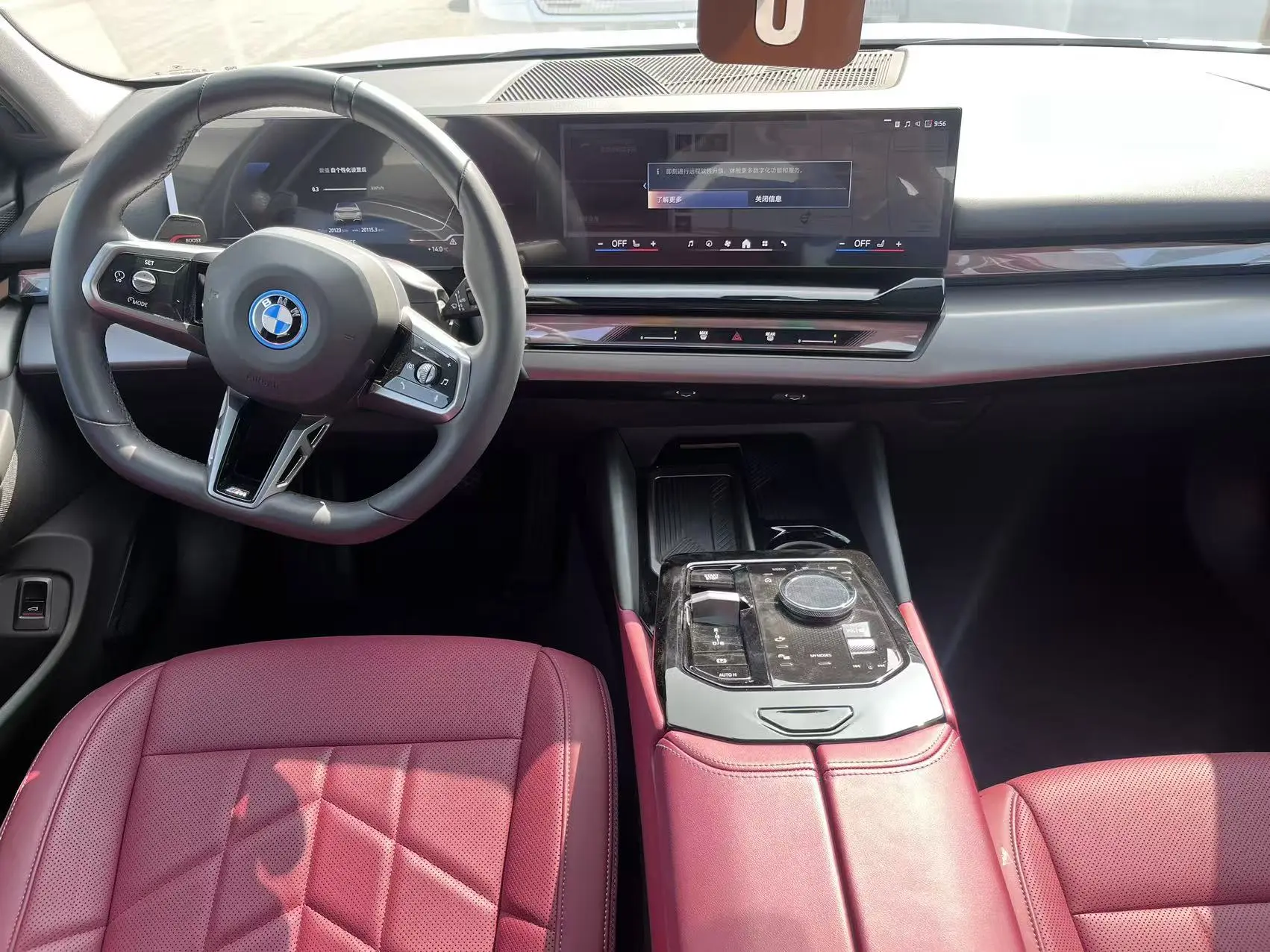 BMW i5