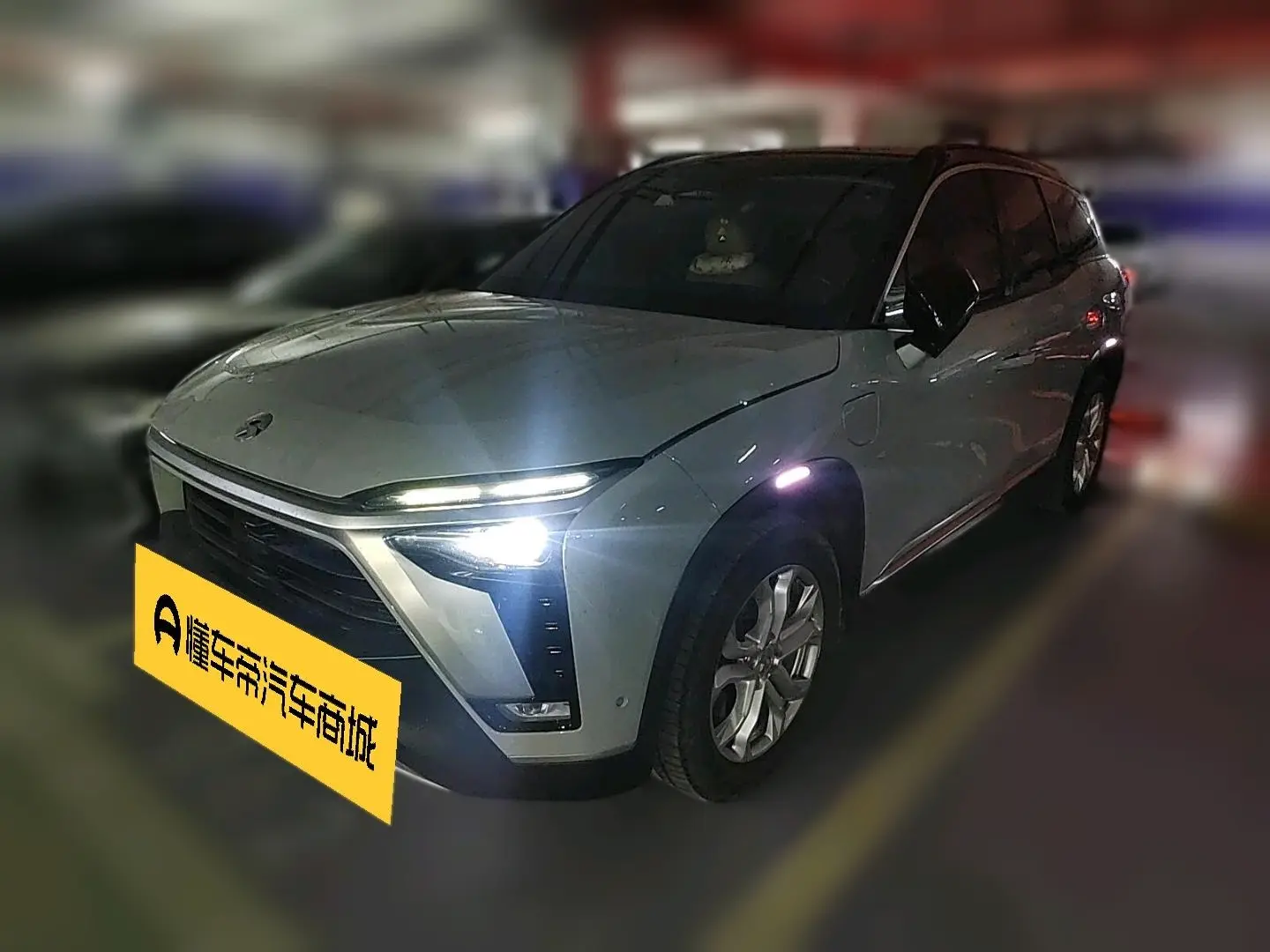 NIO ES8