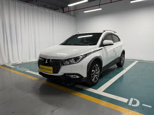Nazhijie U5 SUV