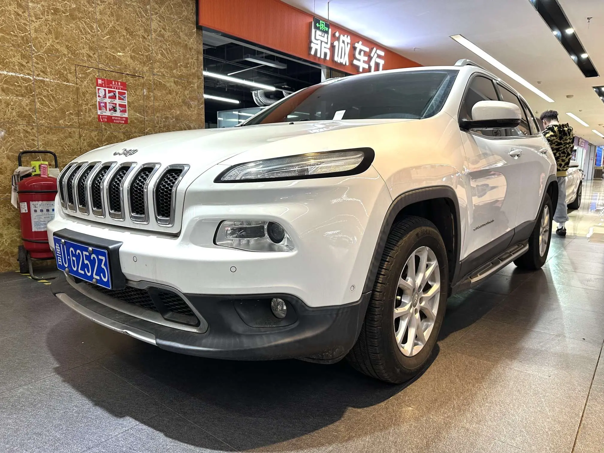 Jeep Cherokee