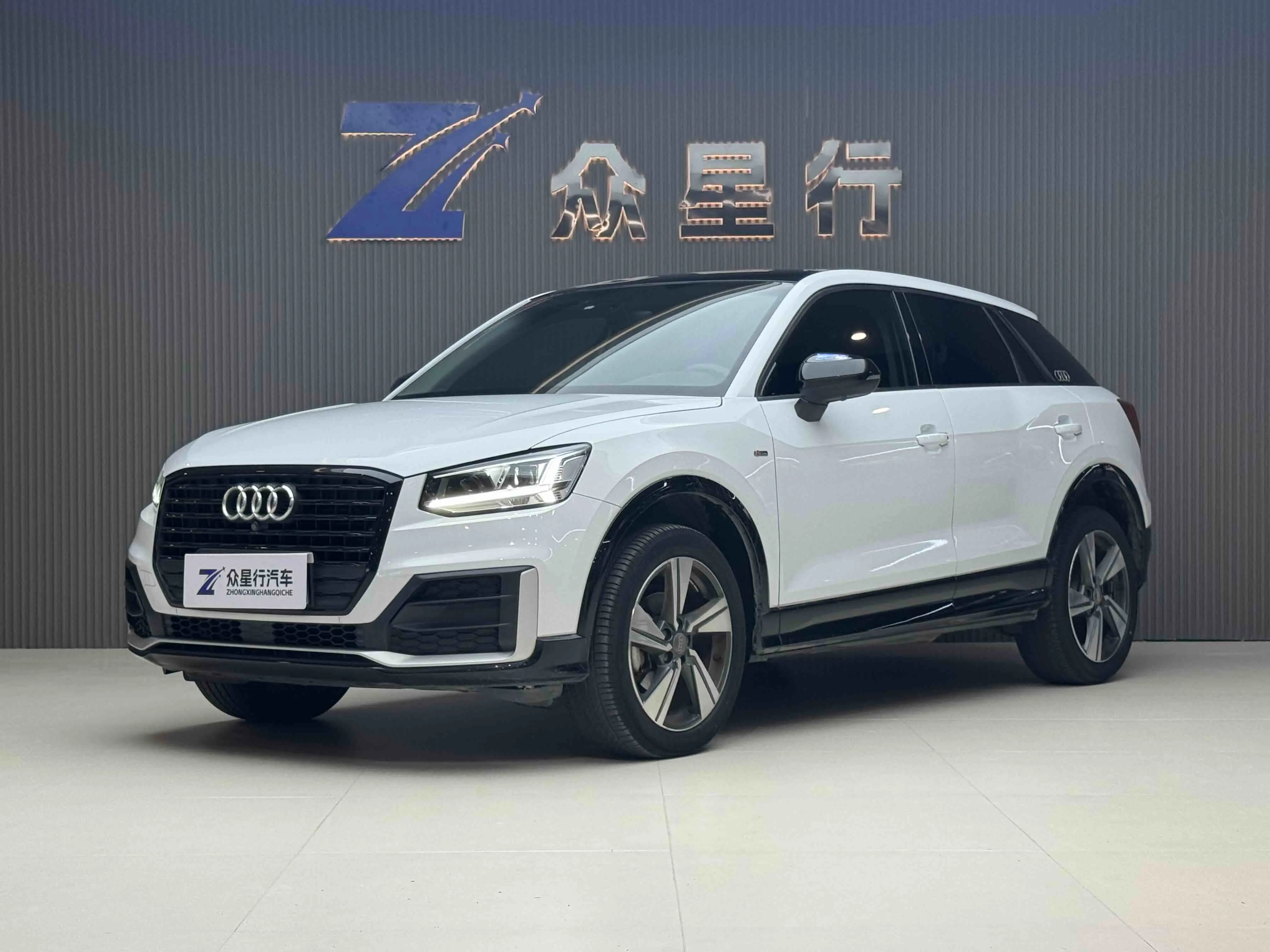 Audi Q2L