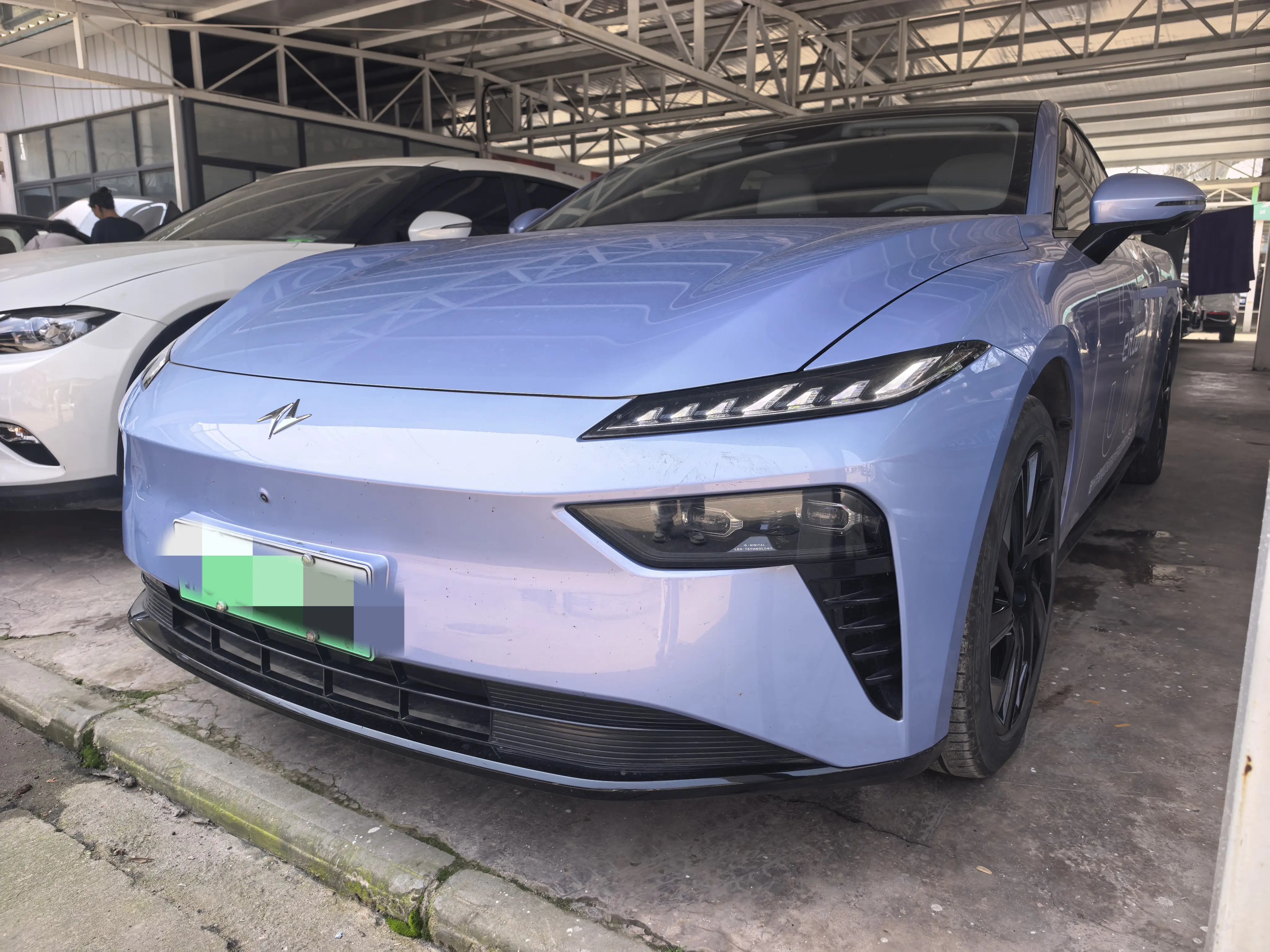 Dongfeng Eπ007