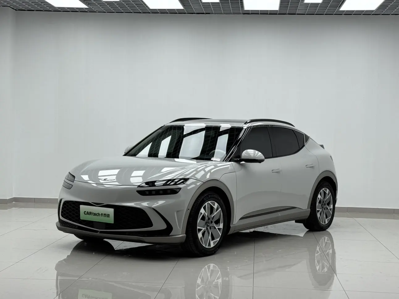 Genesis GV60