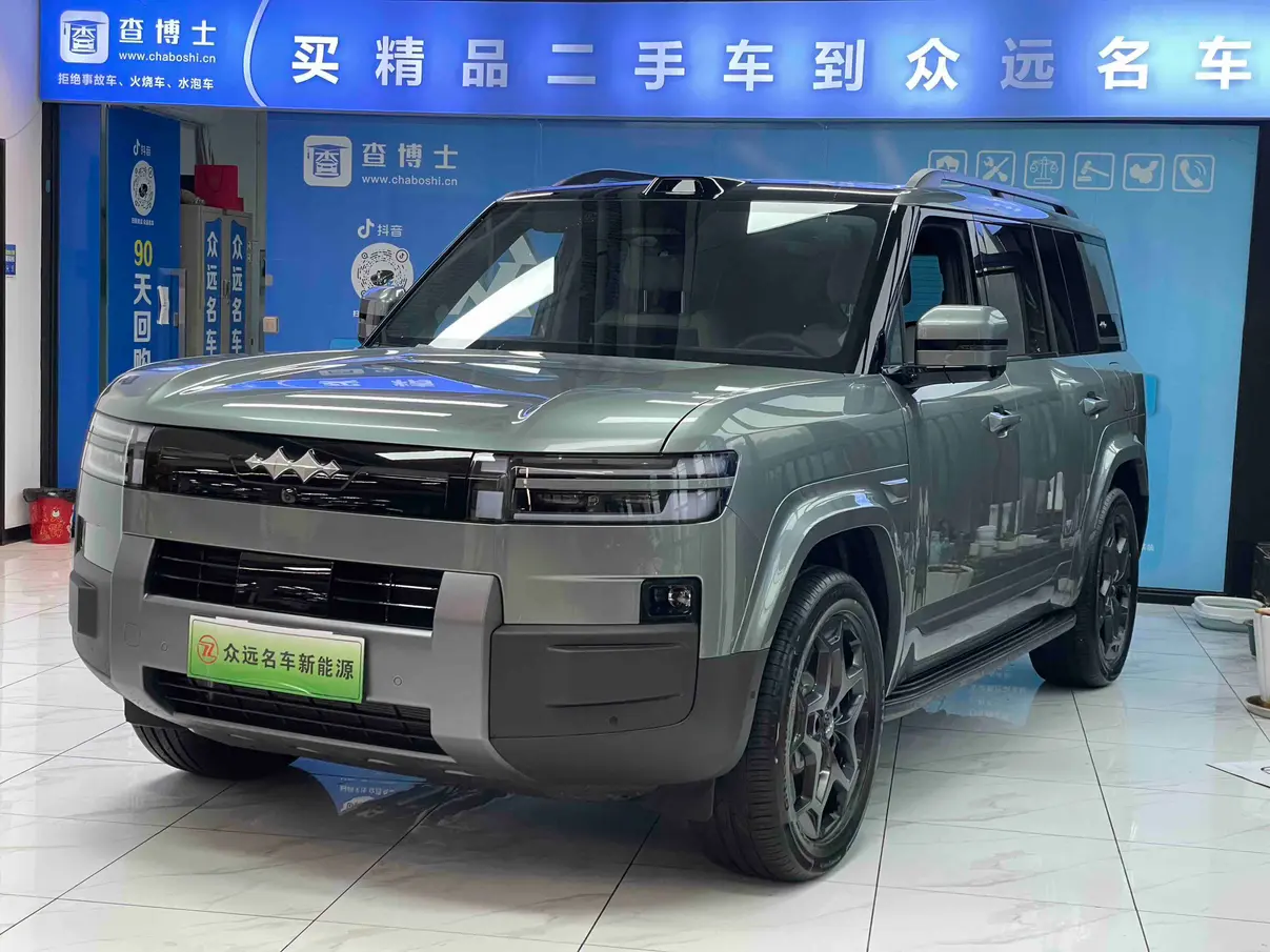 BYD Leopard Titanium 7 PHEV