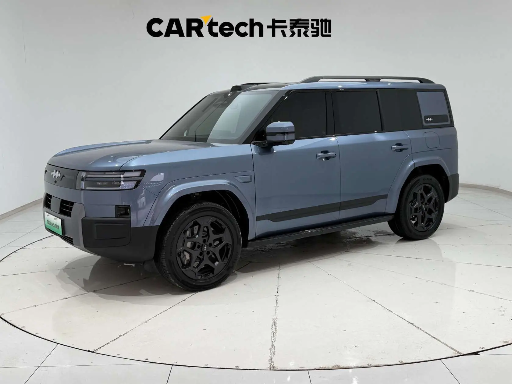 BYD Leopard Titanium 7 PHEV