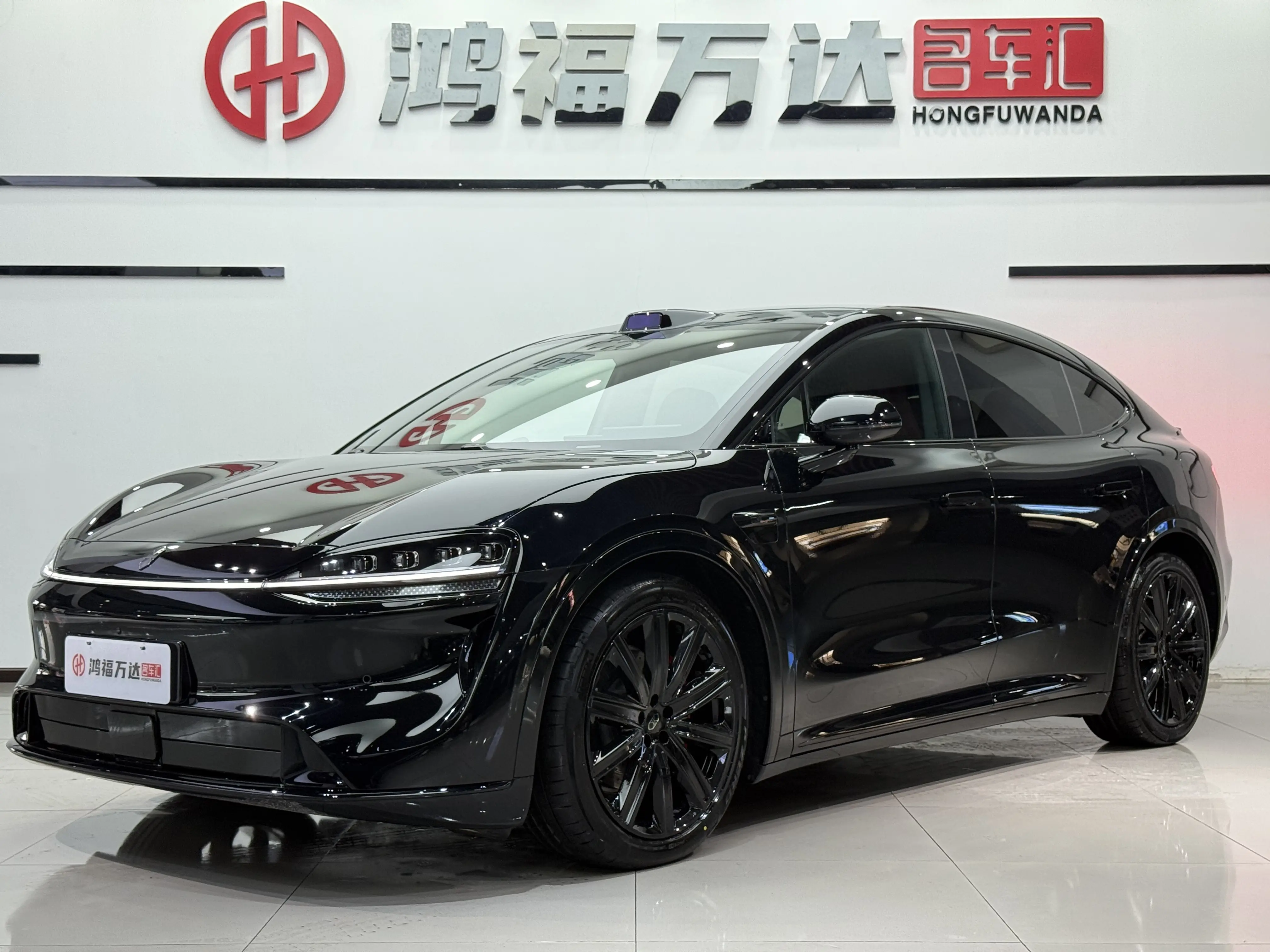 Luxeed Zhijie R7