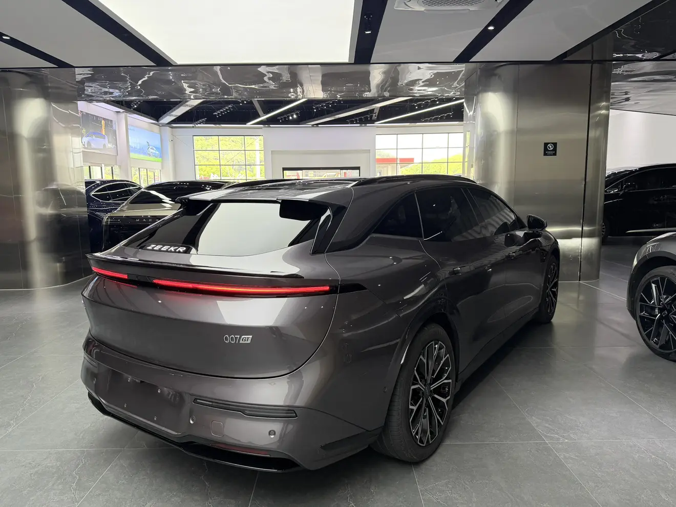 ZEEKR 007GT