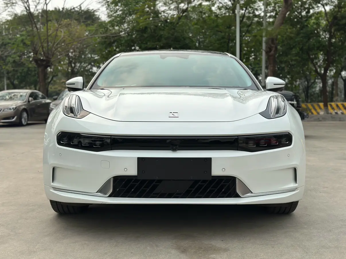 ZEEKR 001