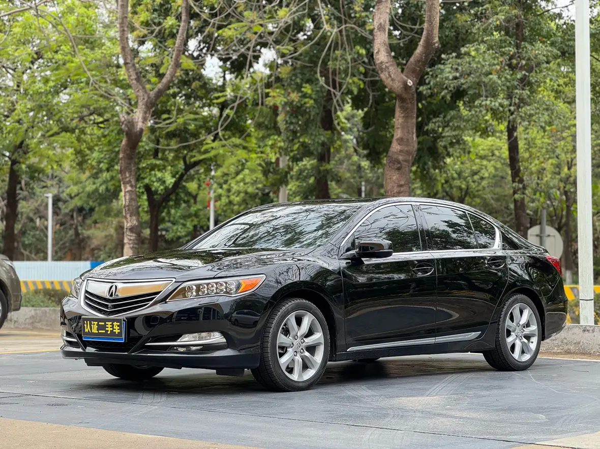 Acura RLX