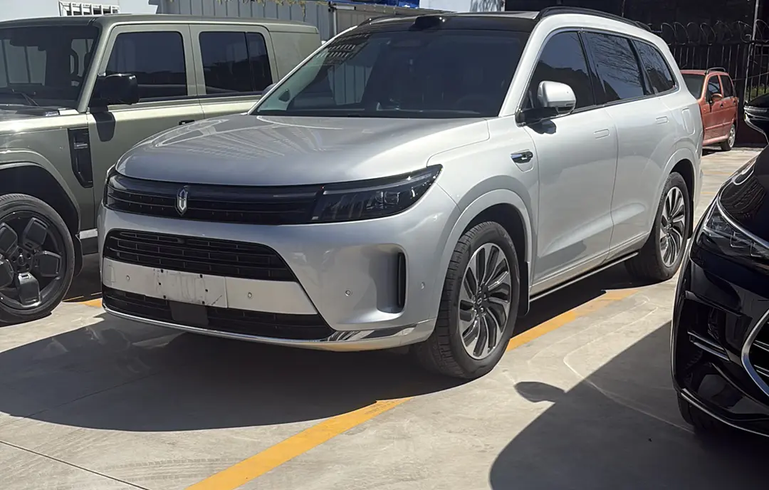 AITO M7