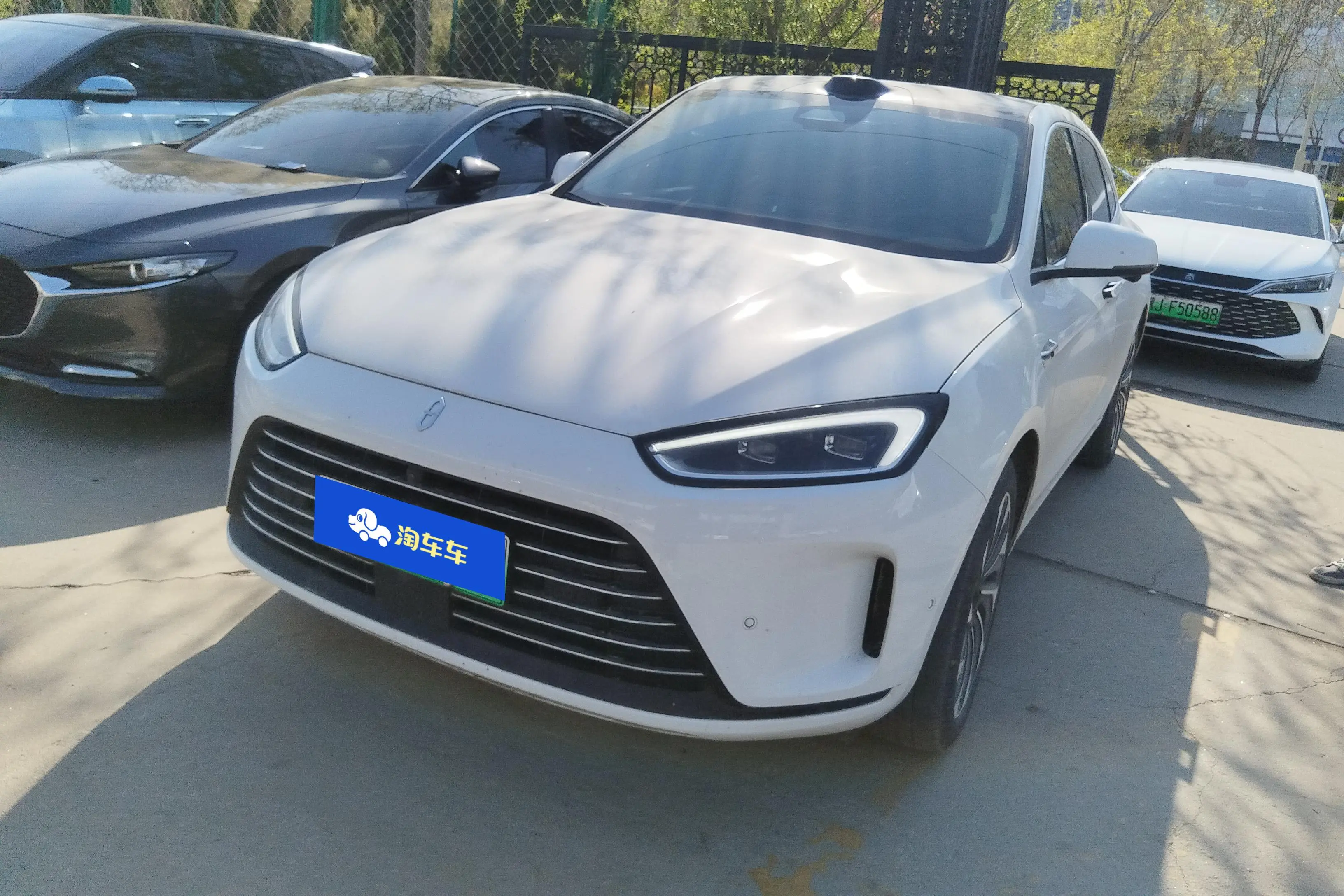 AITO M5