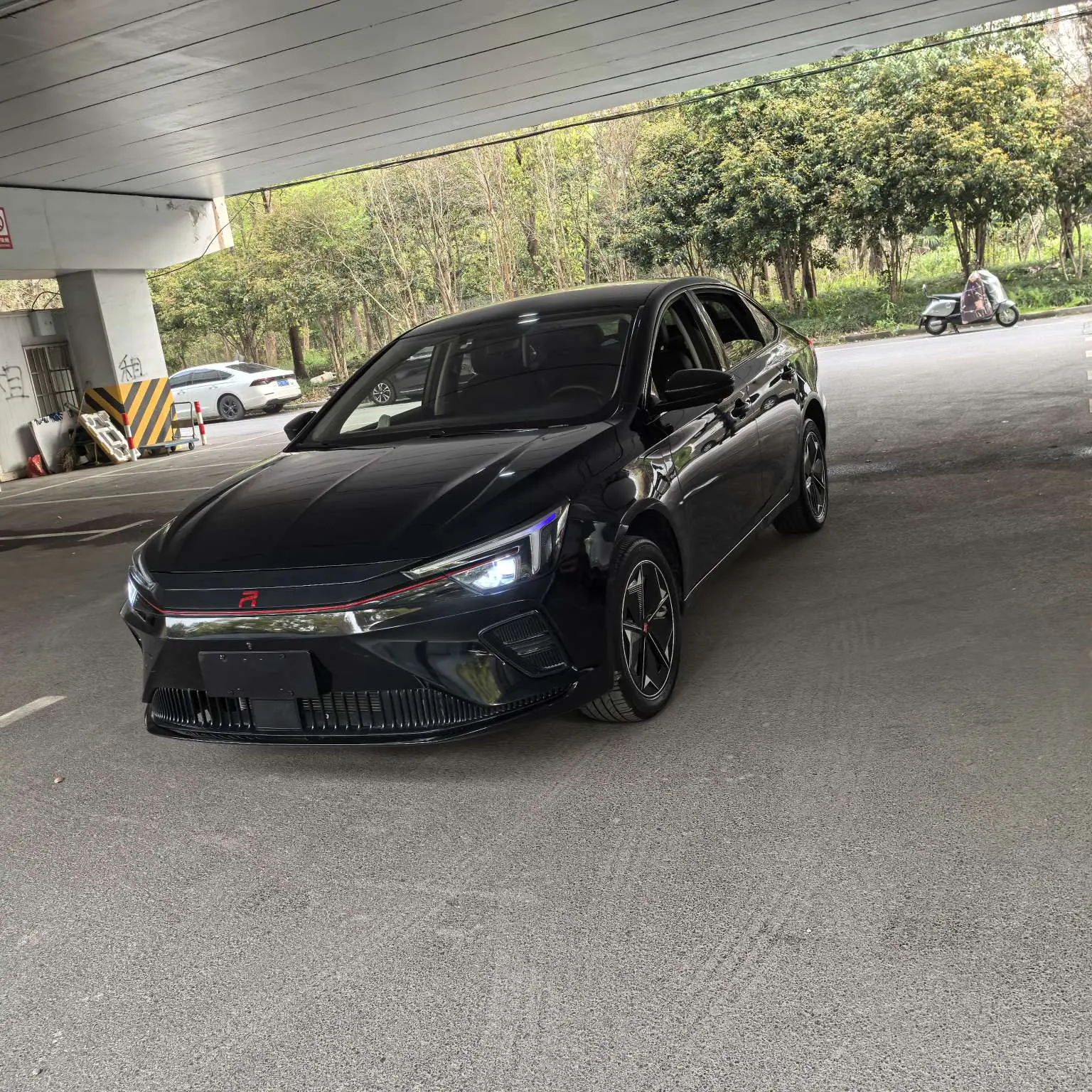 Rising Auto Feifan ER6
