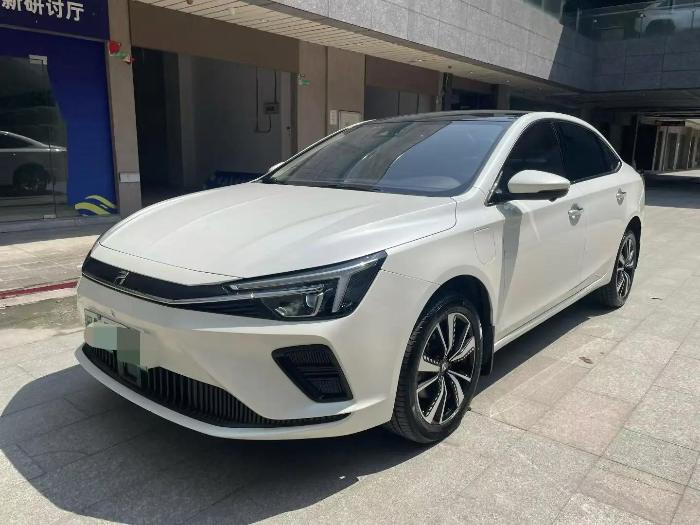 Rising Auto Feifan ER6