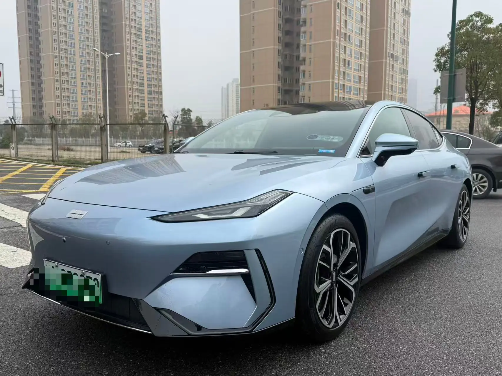 Geely Galaxy E8