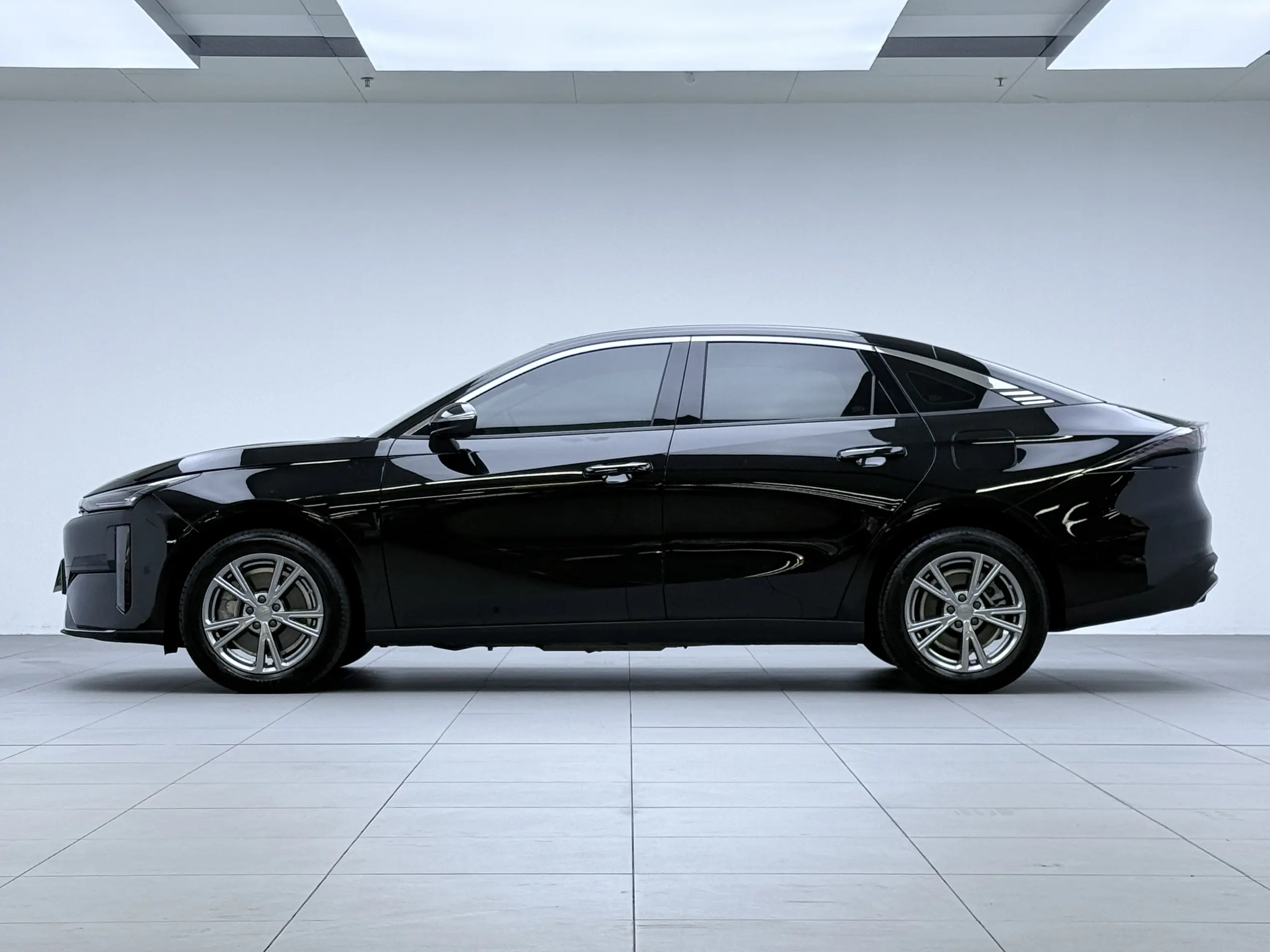 Geely Galaxy L6